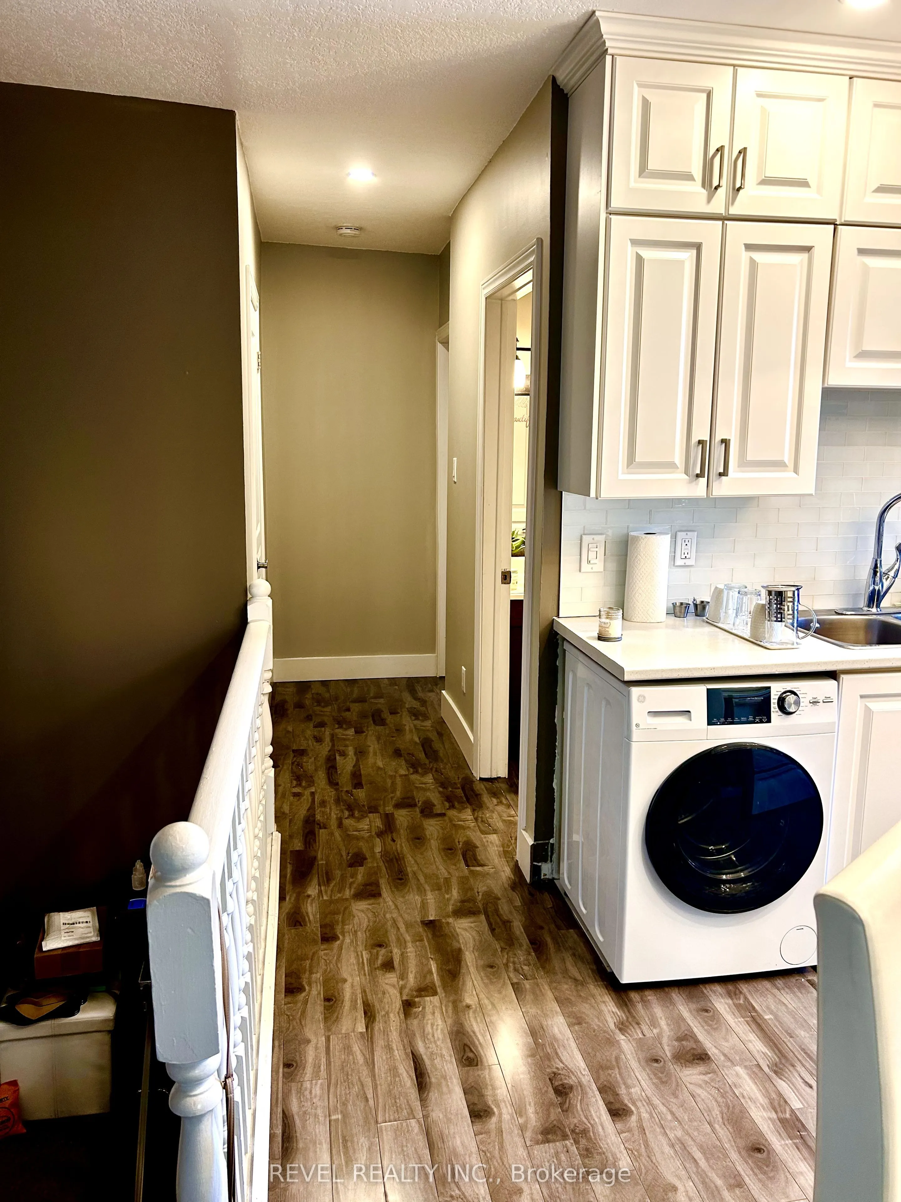 713 King Street, #2