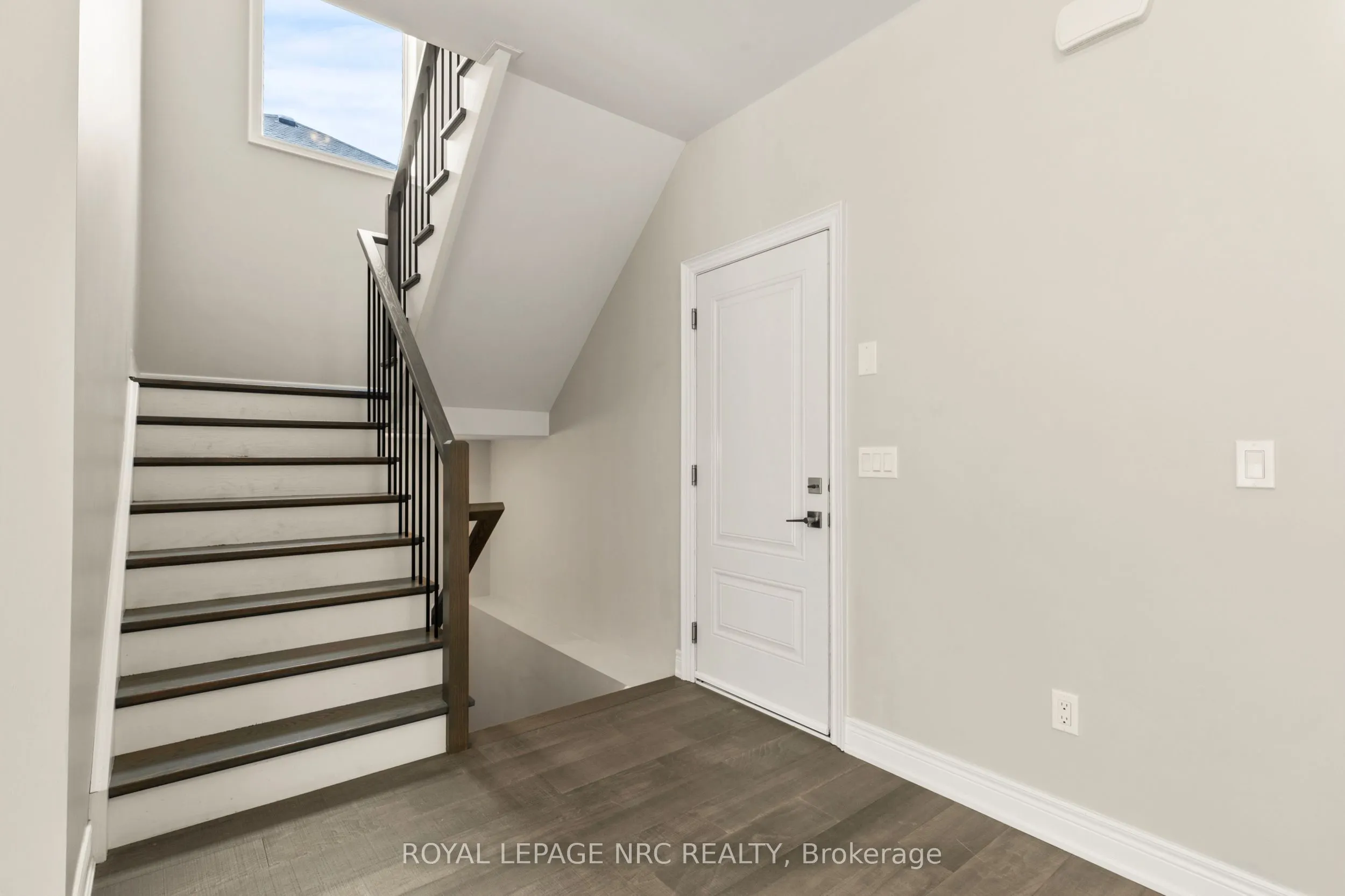 25 Autumn Avenue