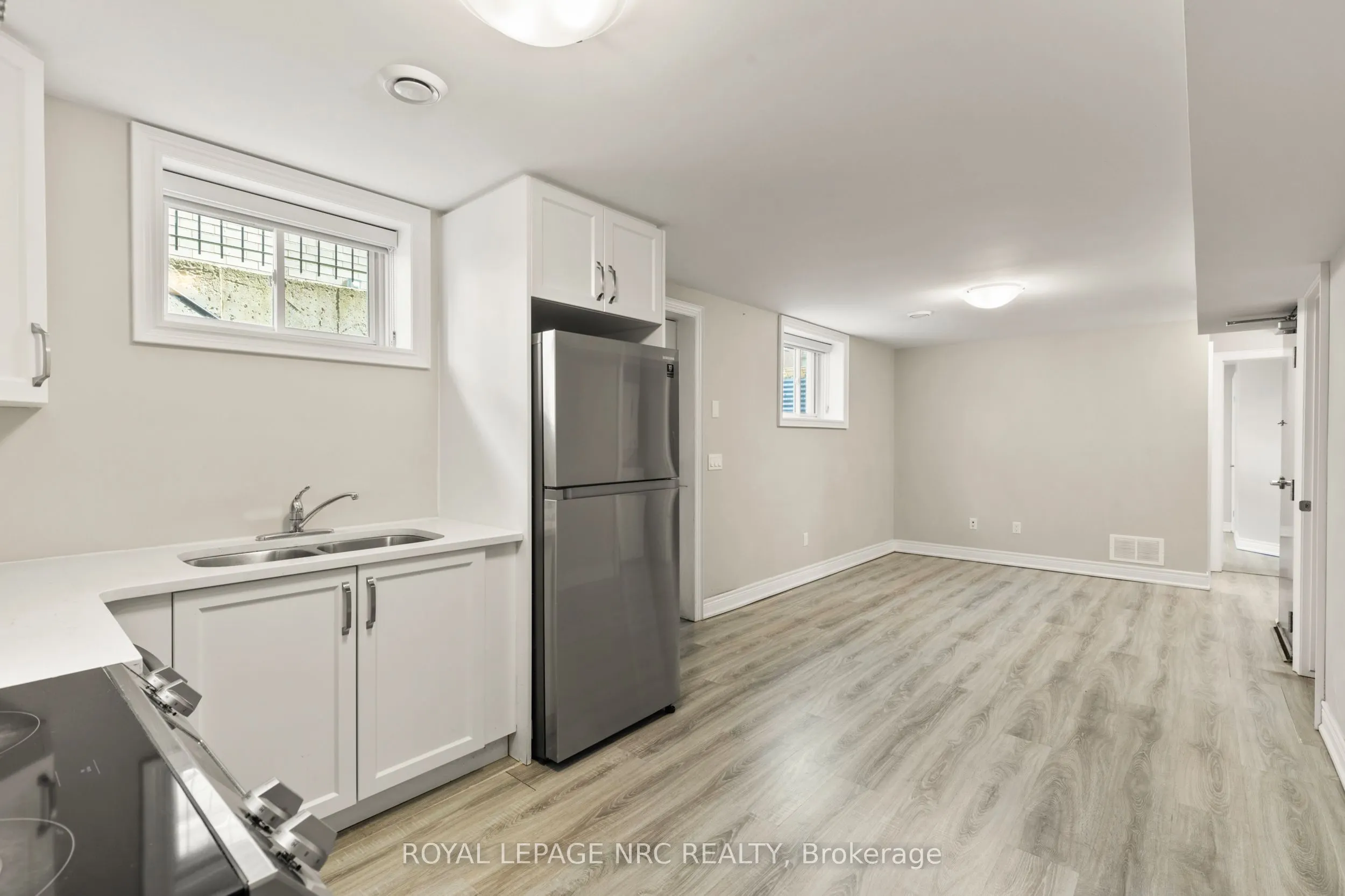 25 Autumn Avenue