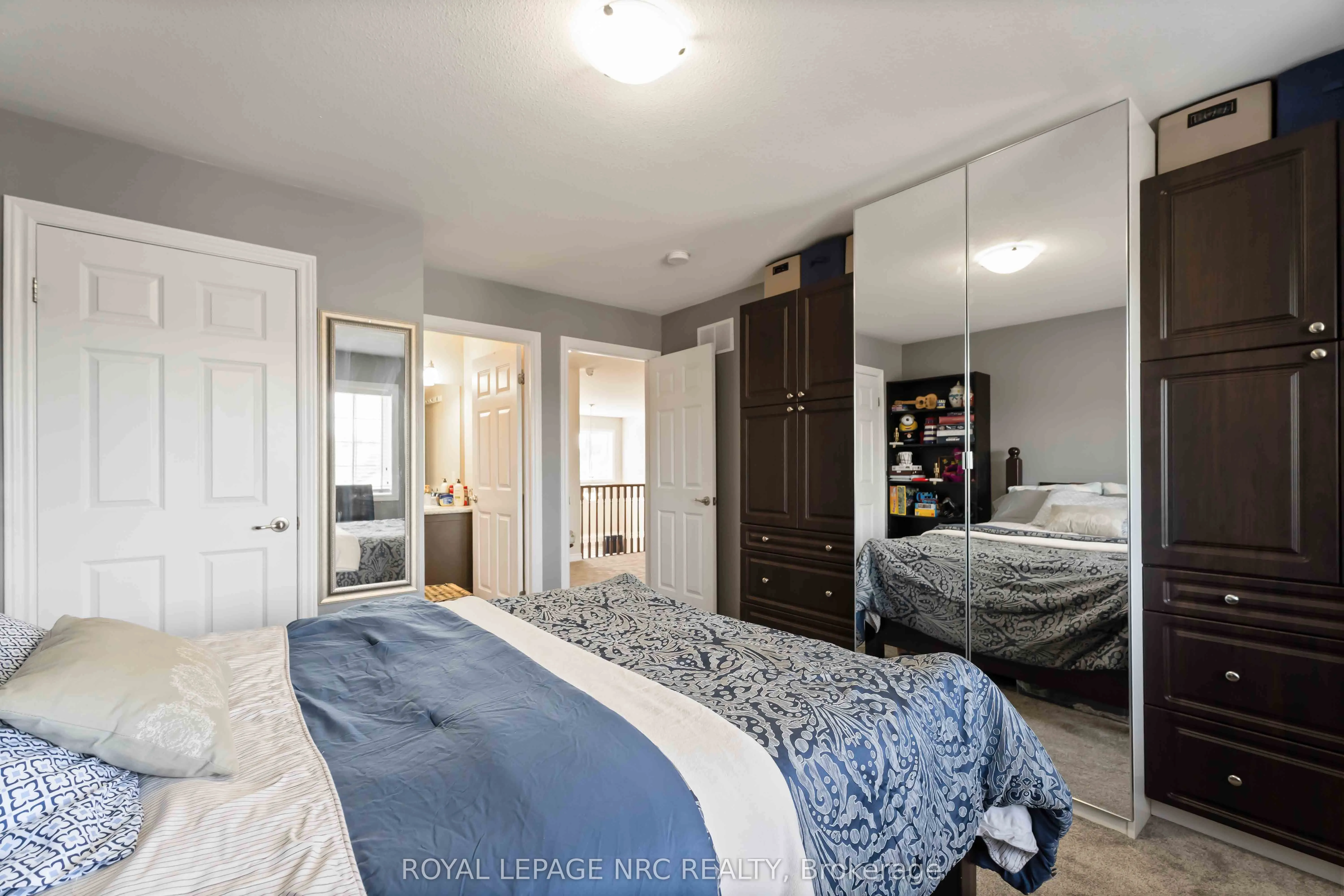 77 Avery Crescent, #10