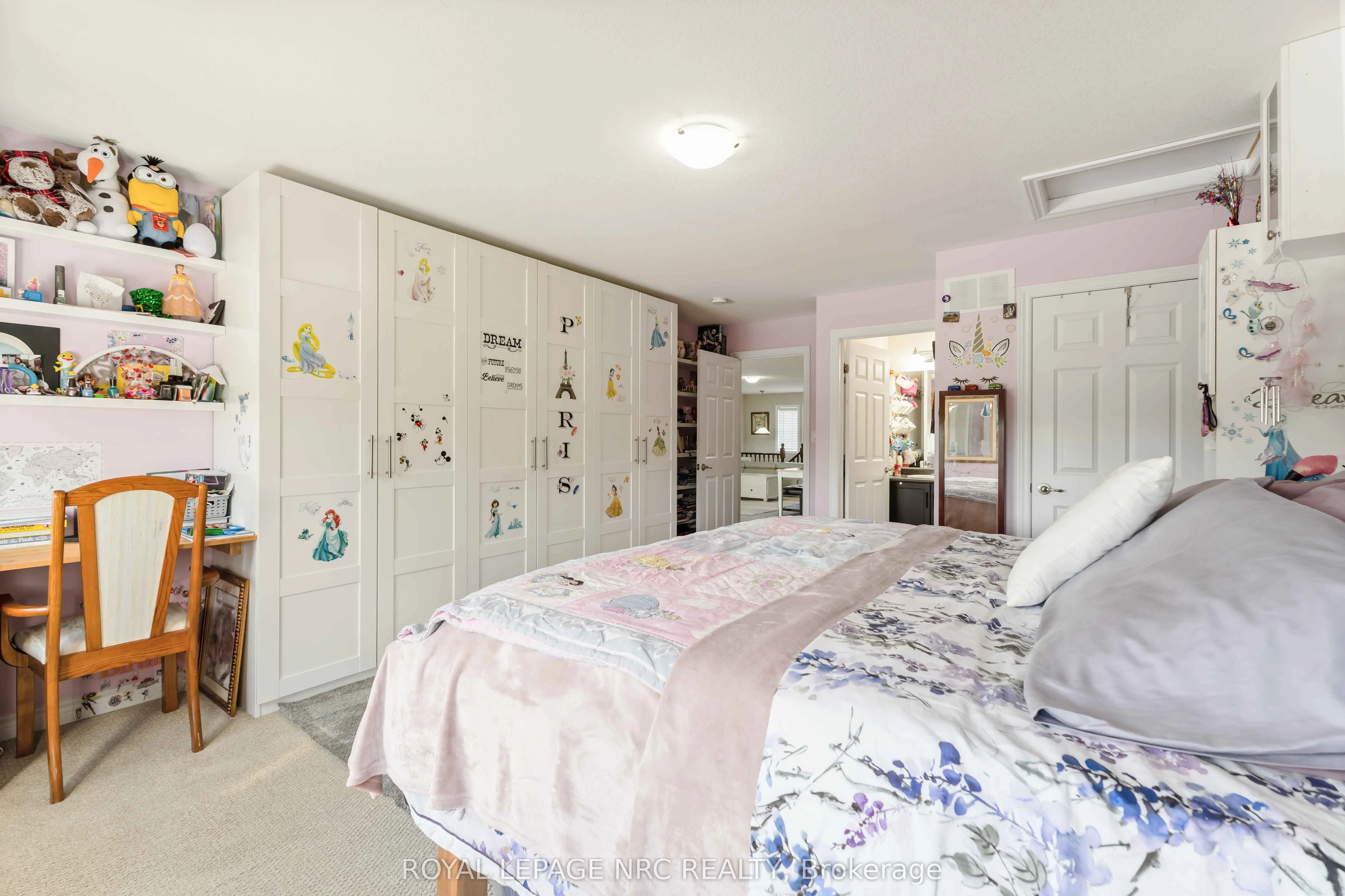 77 Avery Crescent, #10