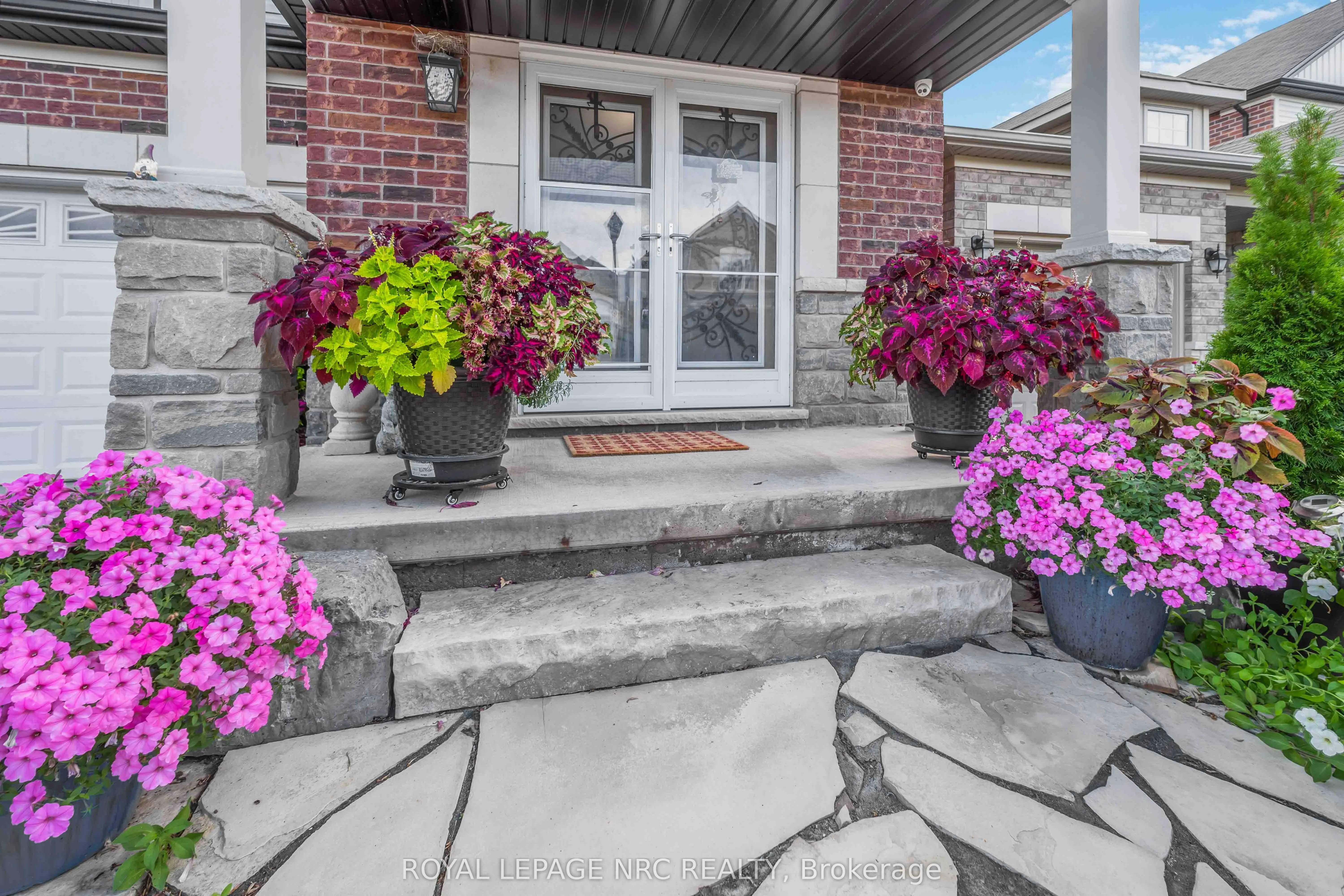 77 Avery Crescent, #10