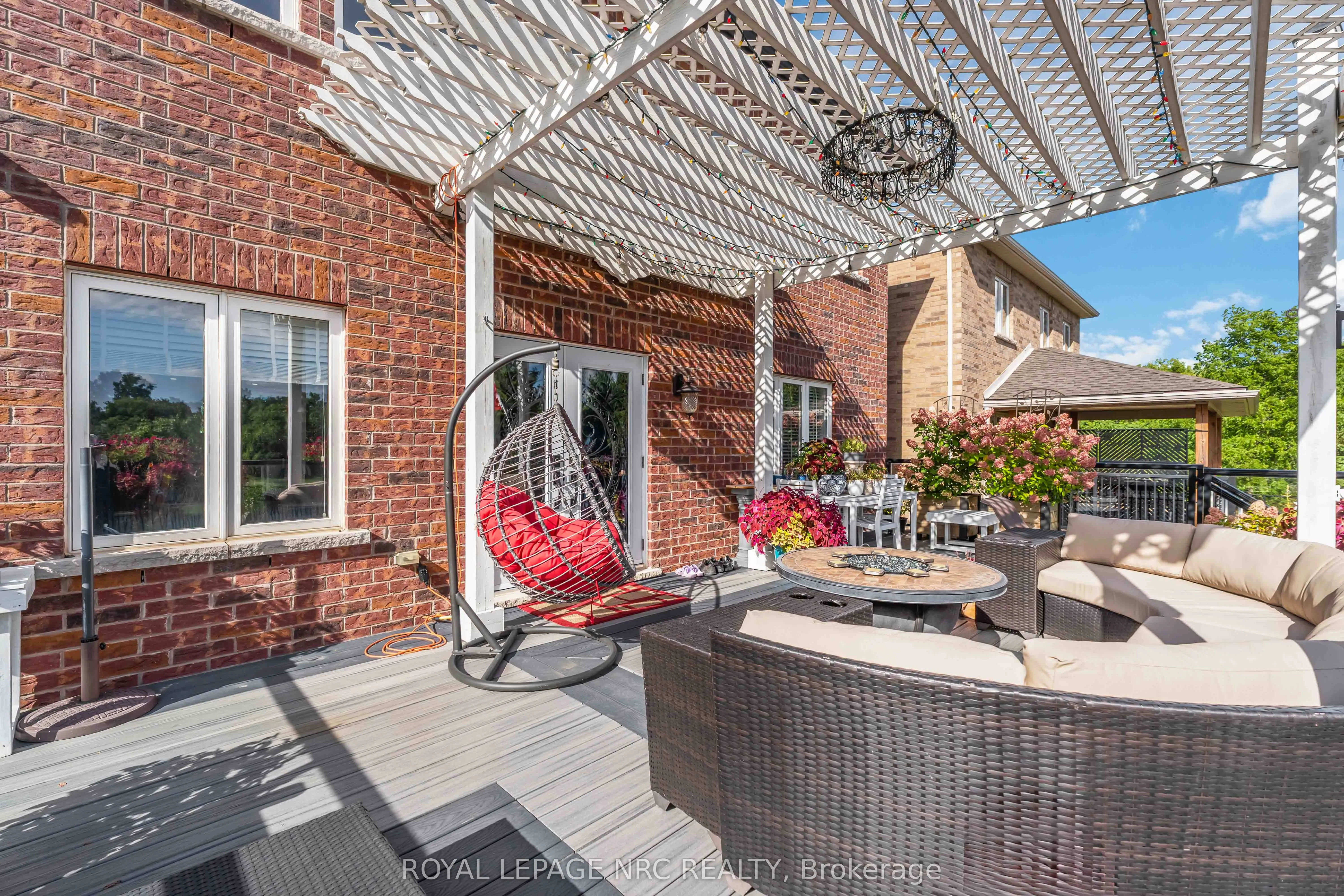 77 Avery Crescent, #10