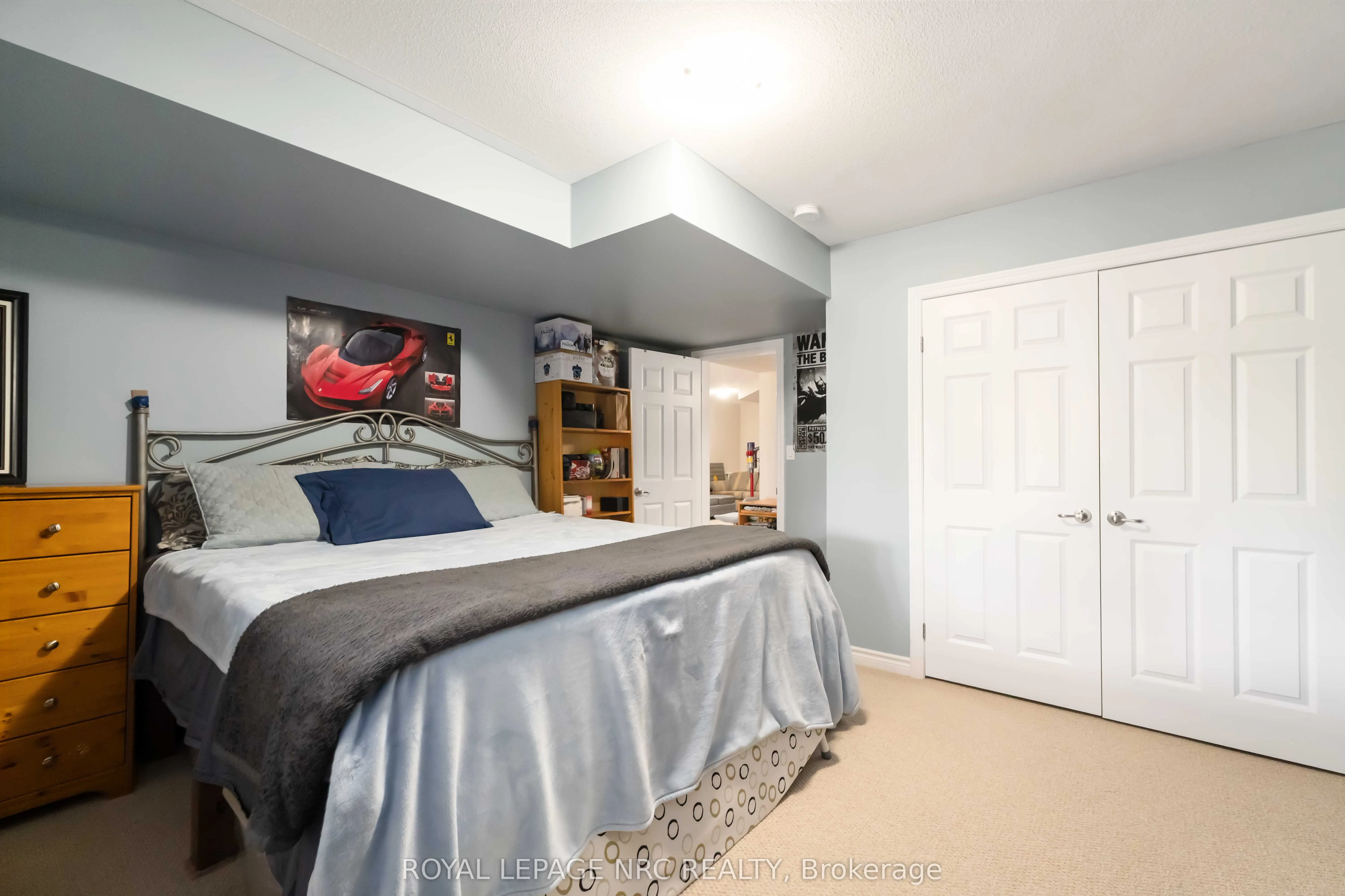 77 Avery Crescent, #10