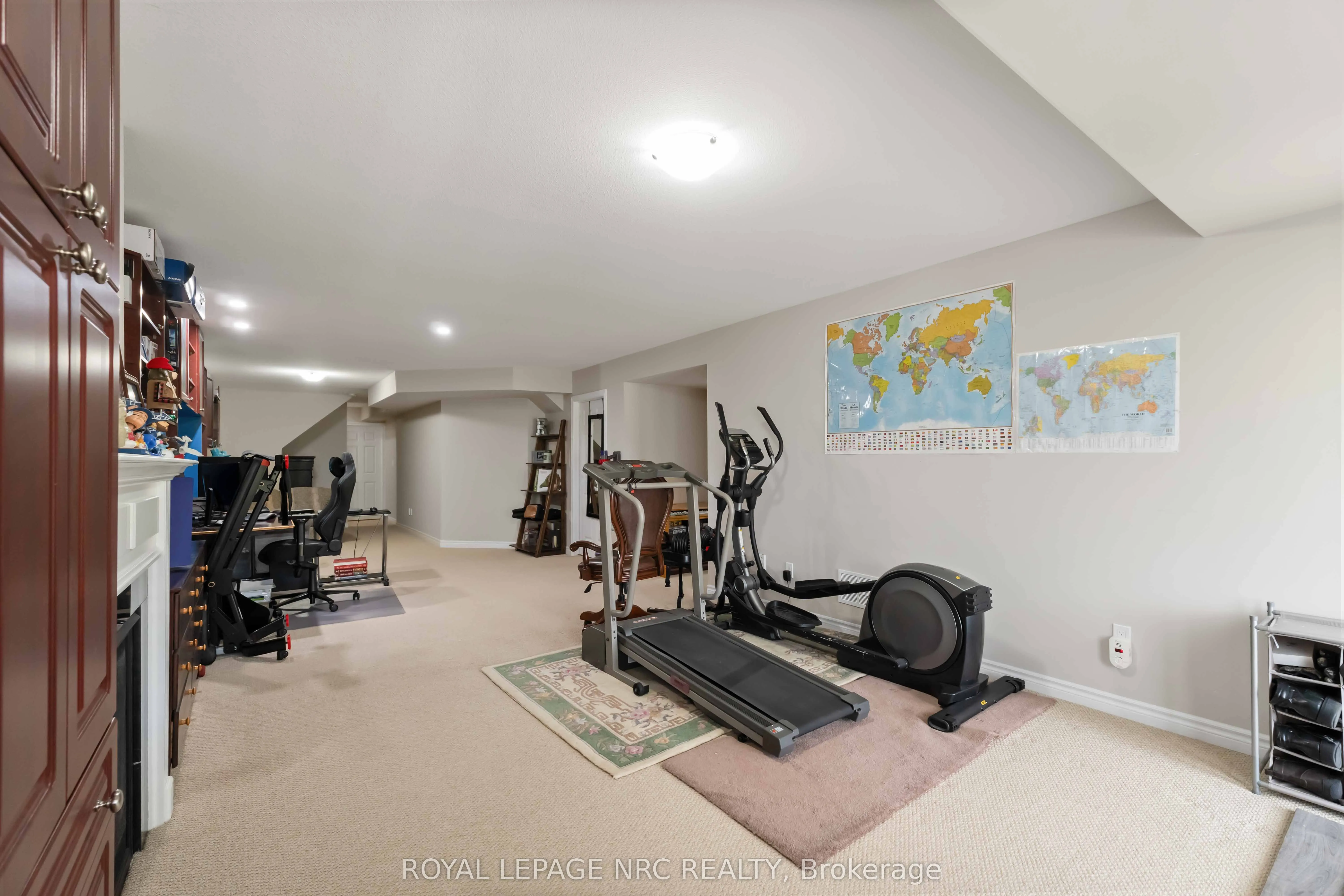 77 Avery Crescent, #10