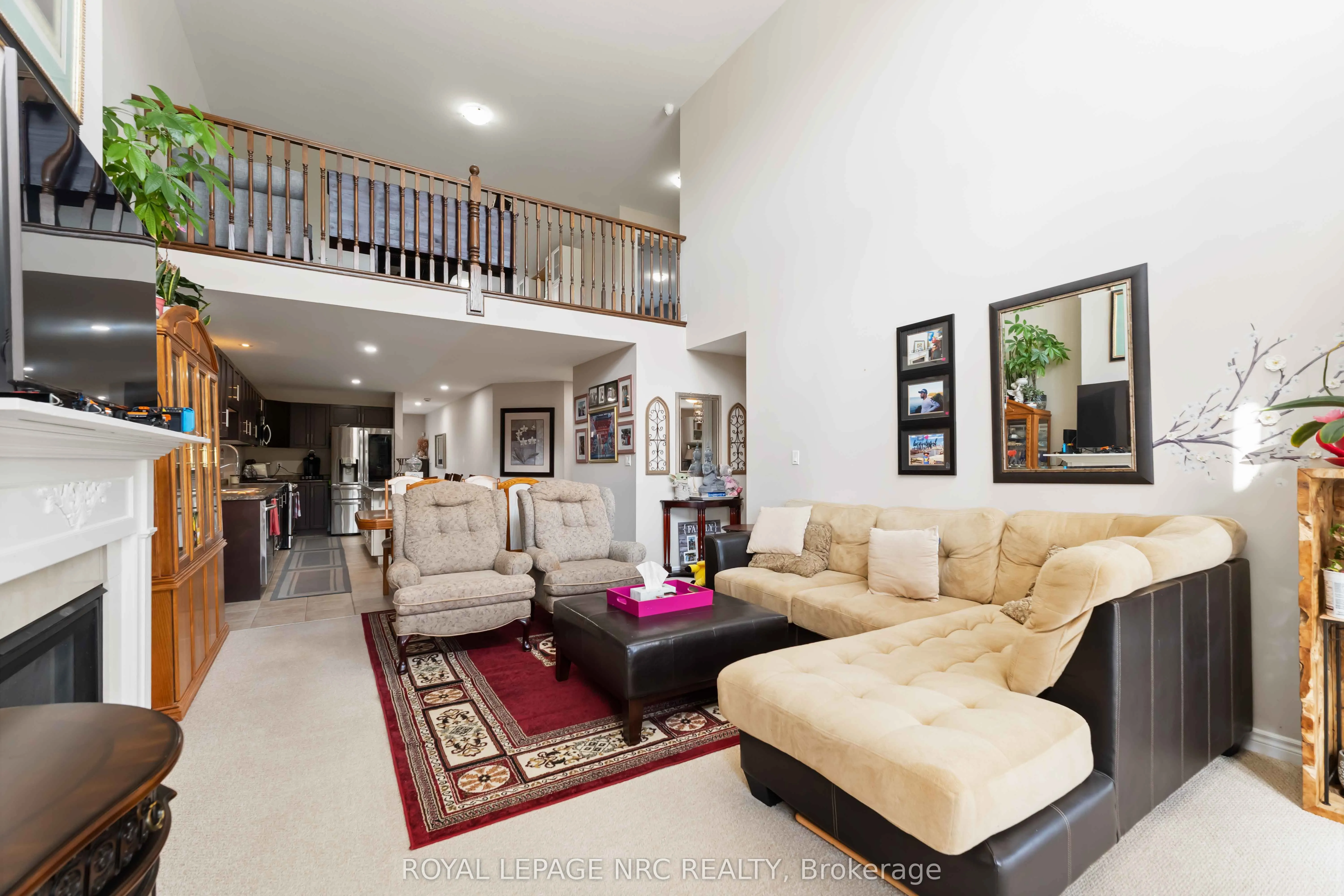 77 Avery Crescent, #10