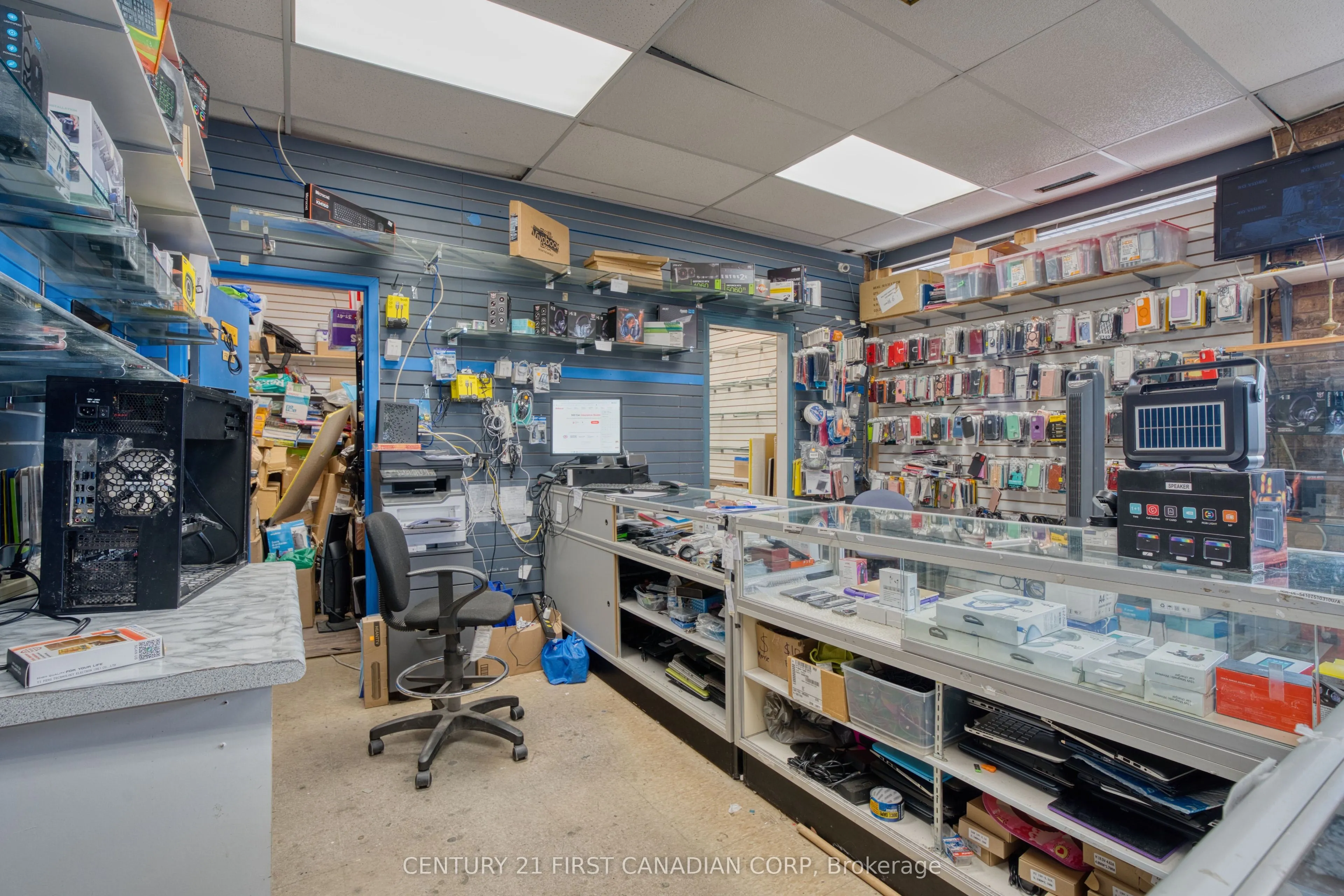 89 Wharncliffe Road N, #Unit 4 & 7