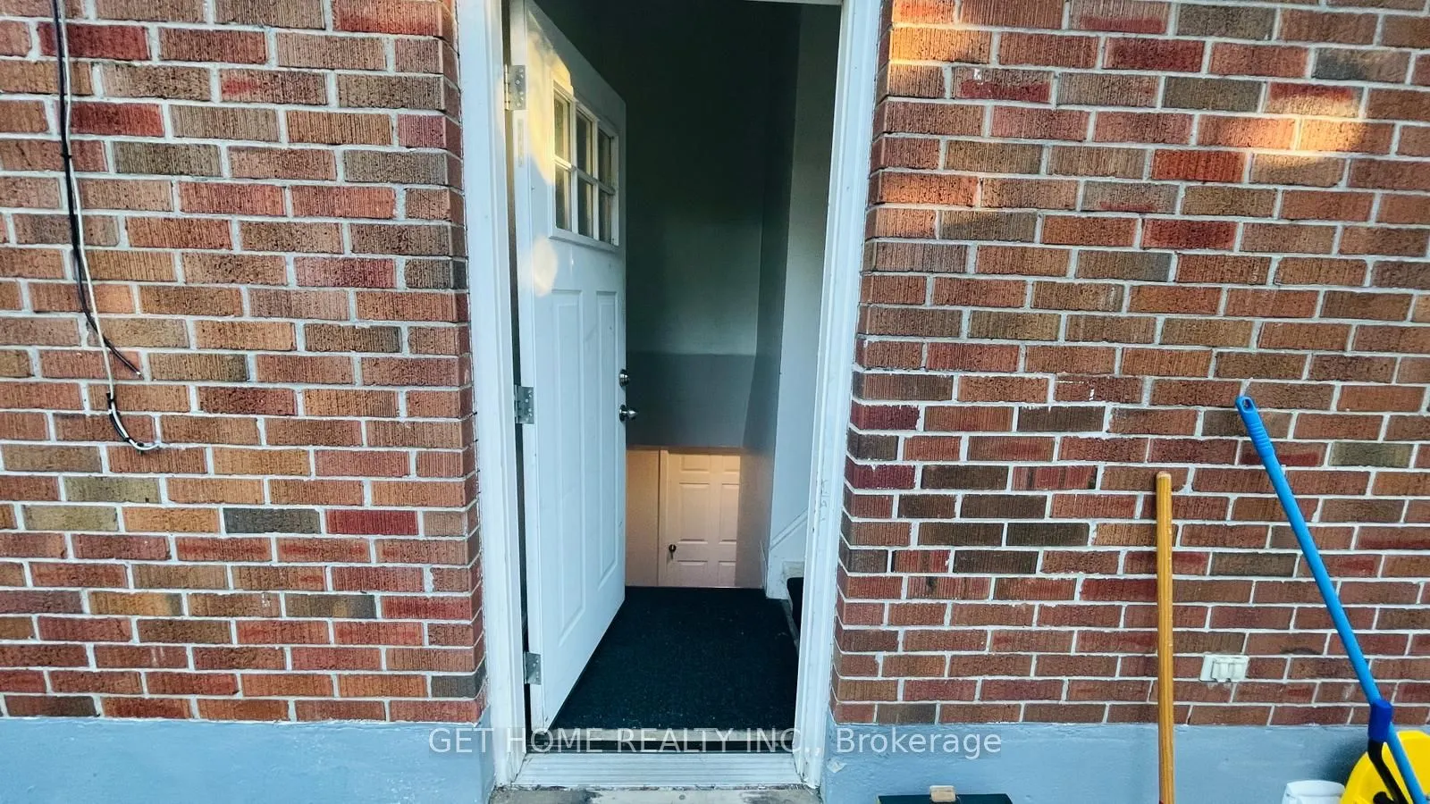 15 Silverdale Drive
