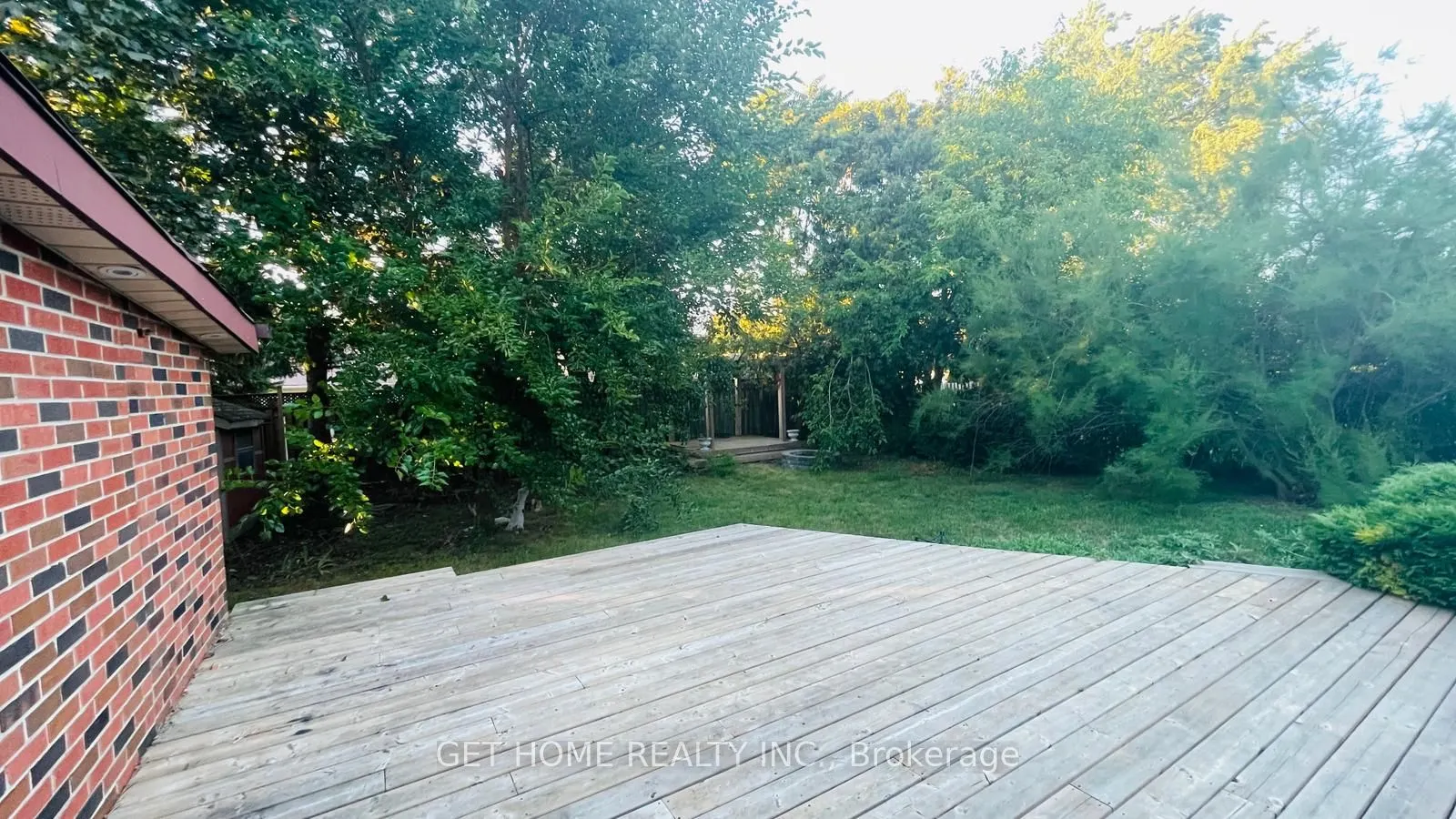 15 Silverdale Drive
