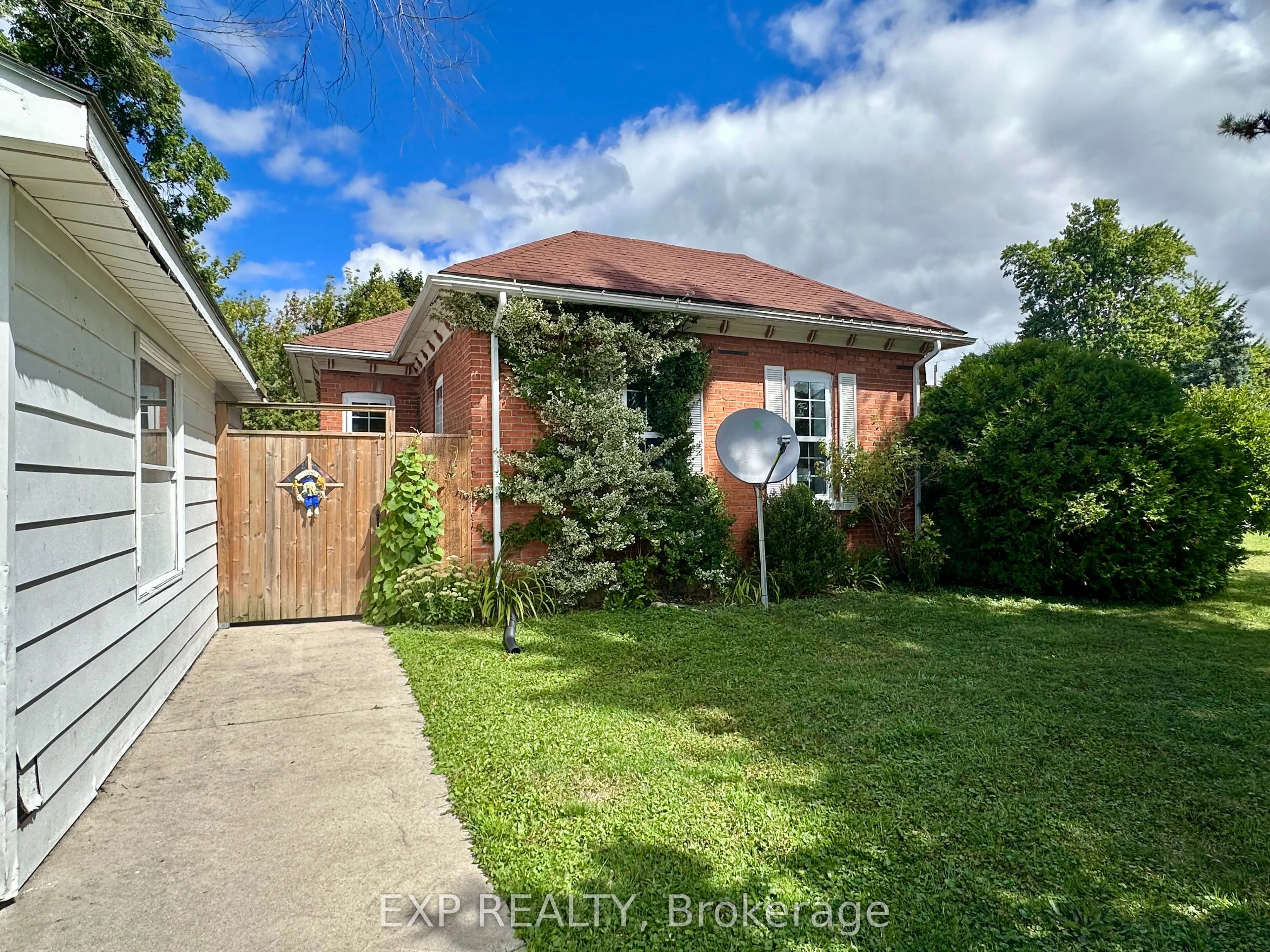 76 Sarah Street