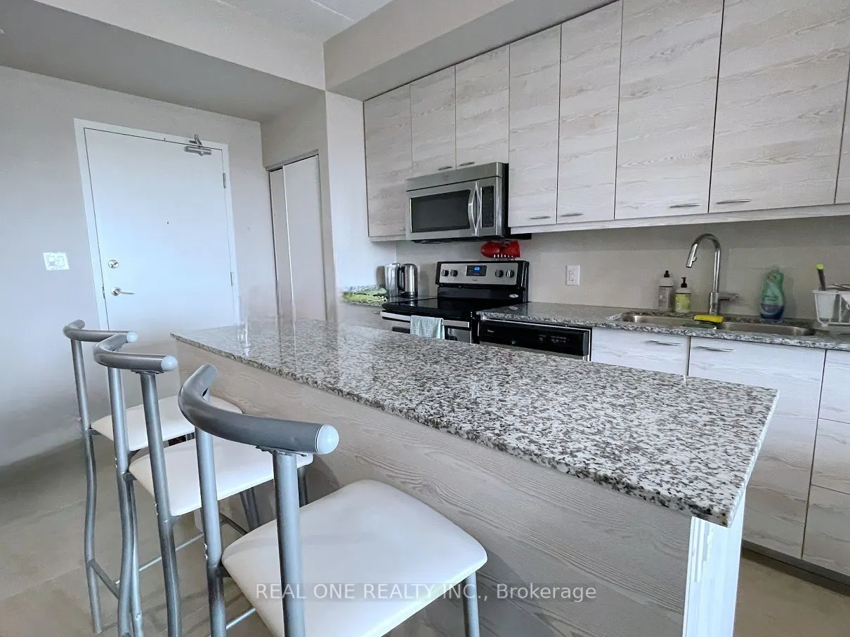 280 Lester Street, #514