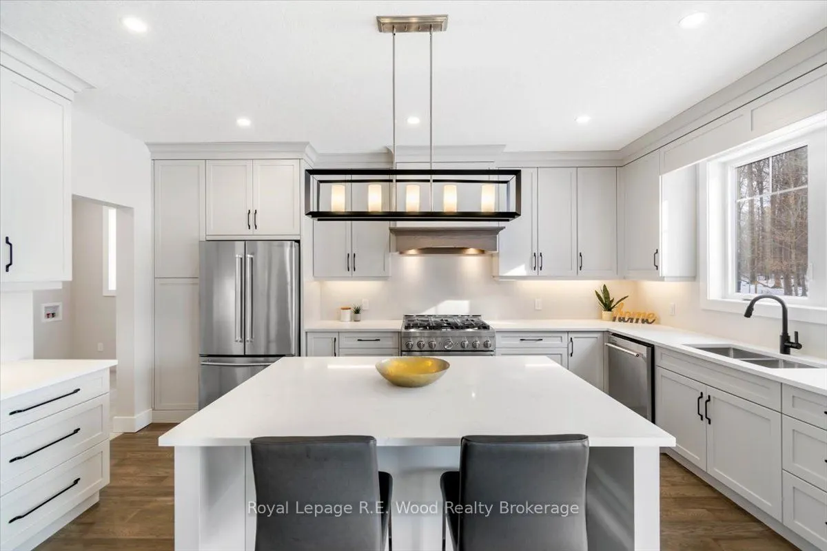 61 Sunview Drive