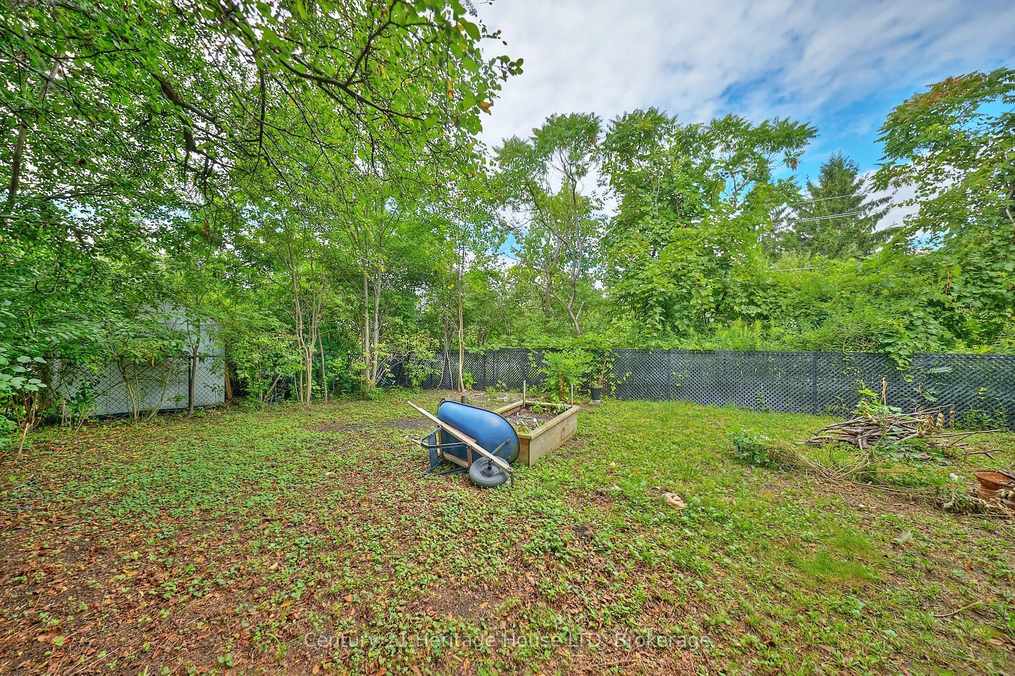 32 Sunrise Court