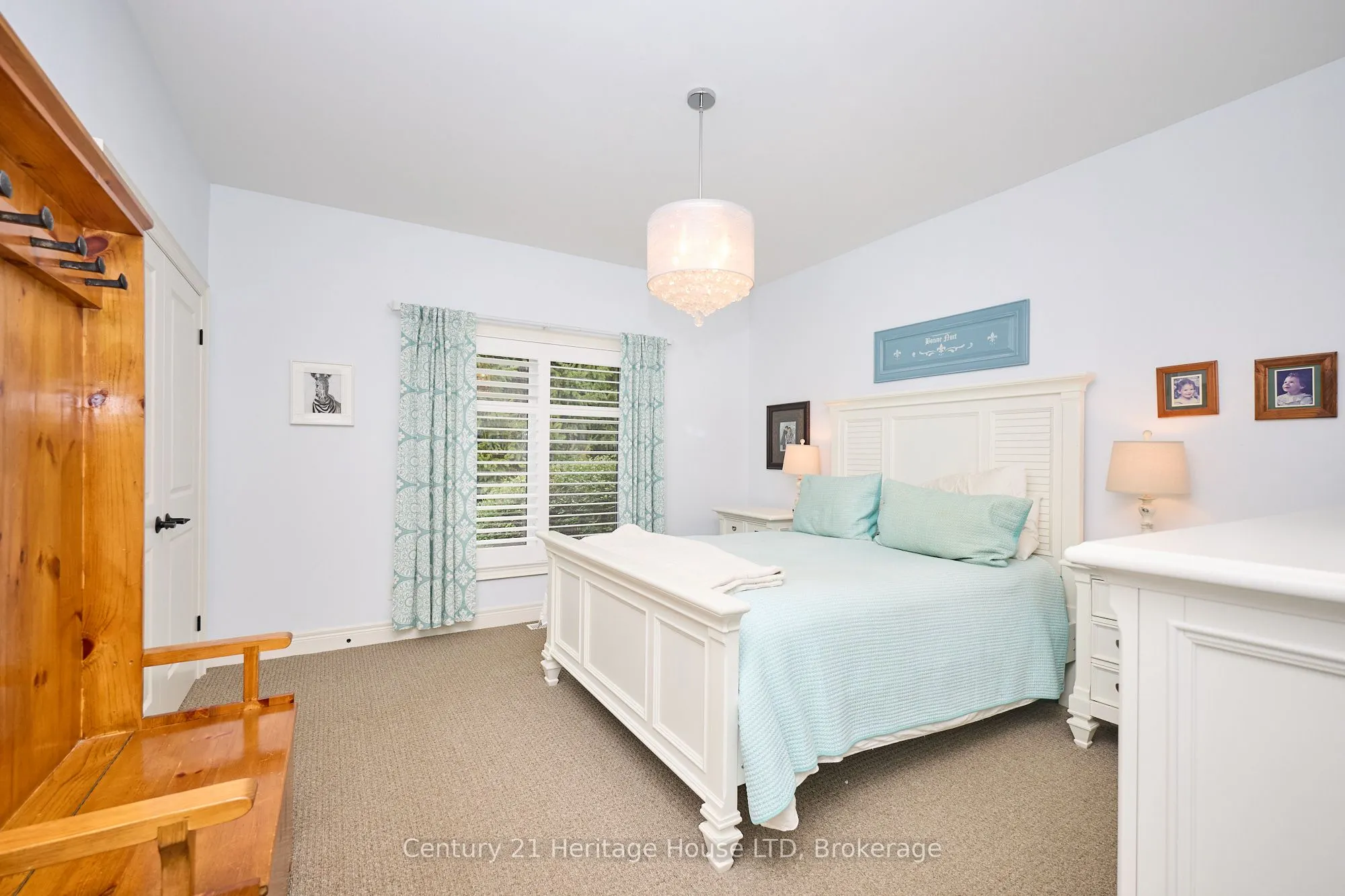 32 Sunrise Court