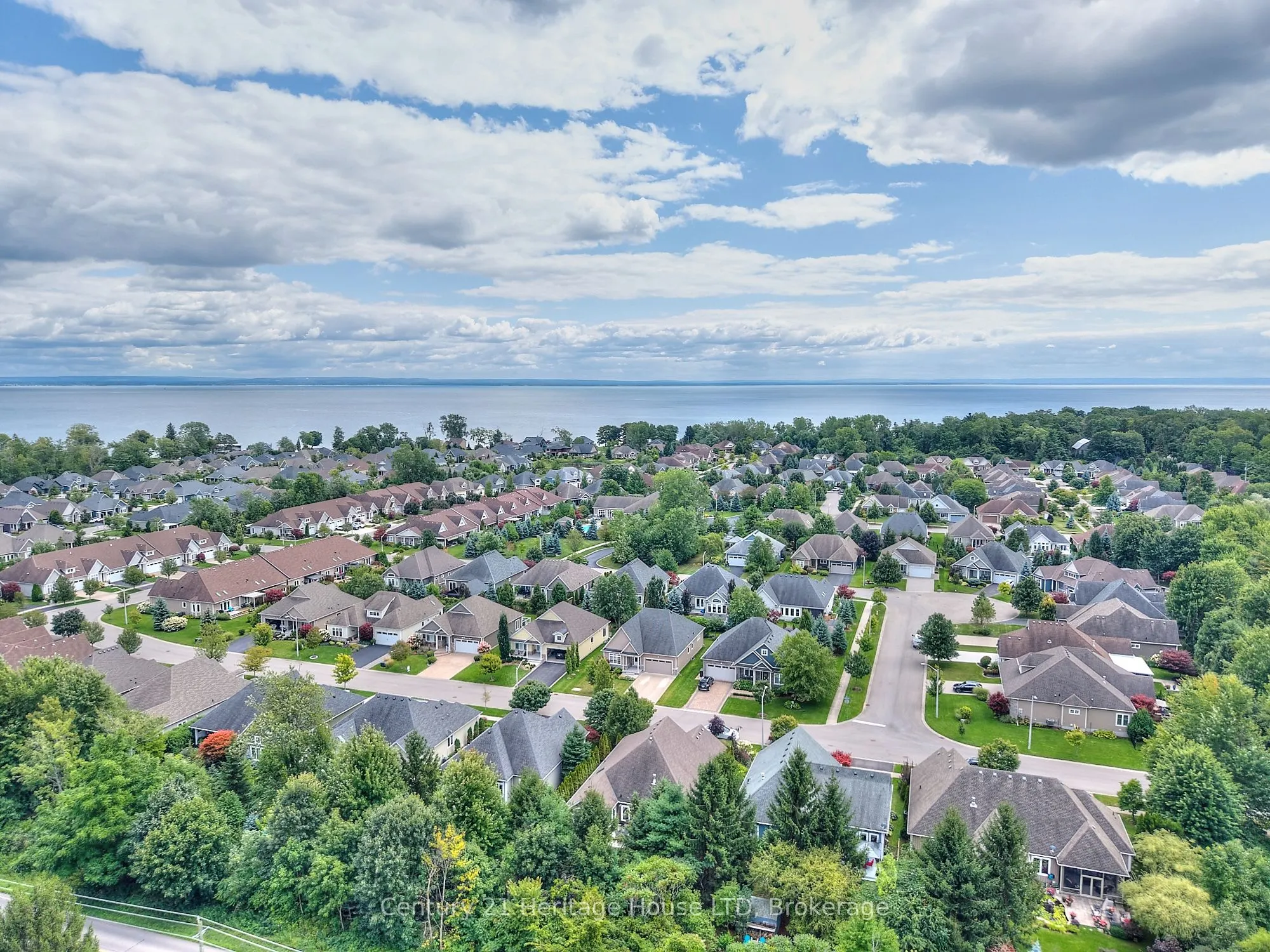 32 Sunrise Court