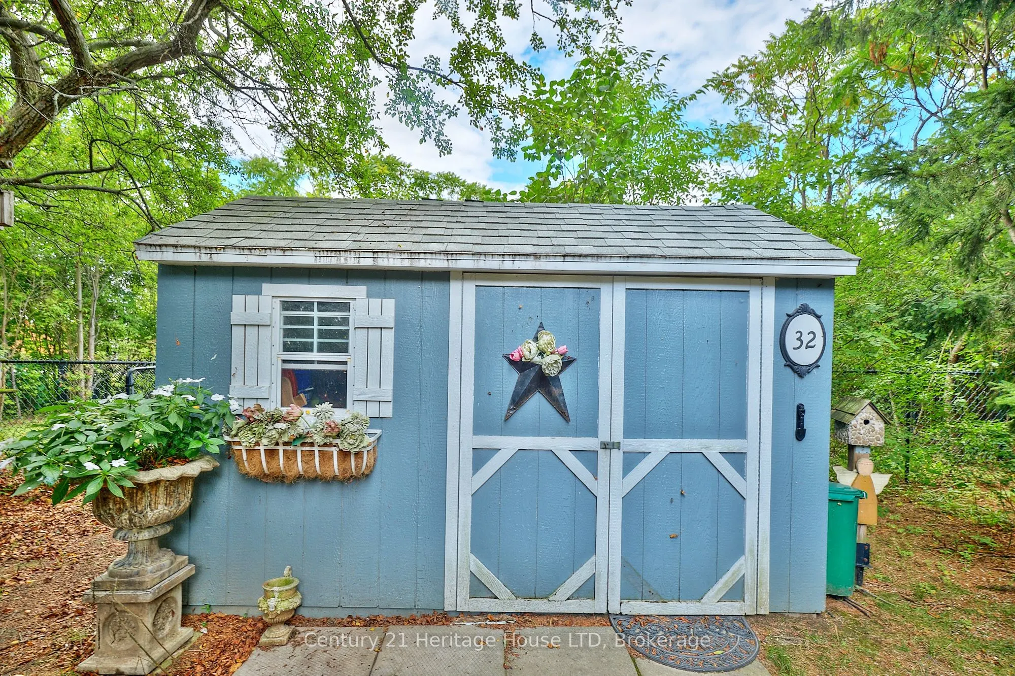 32 Sunrise Court