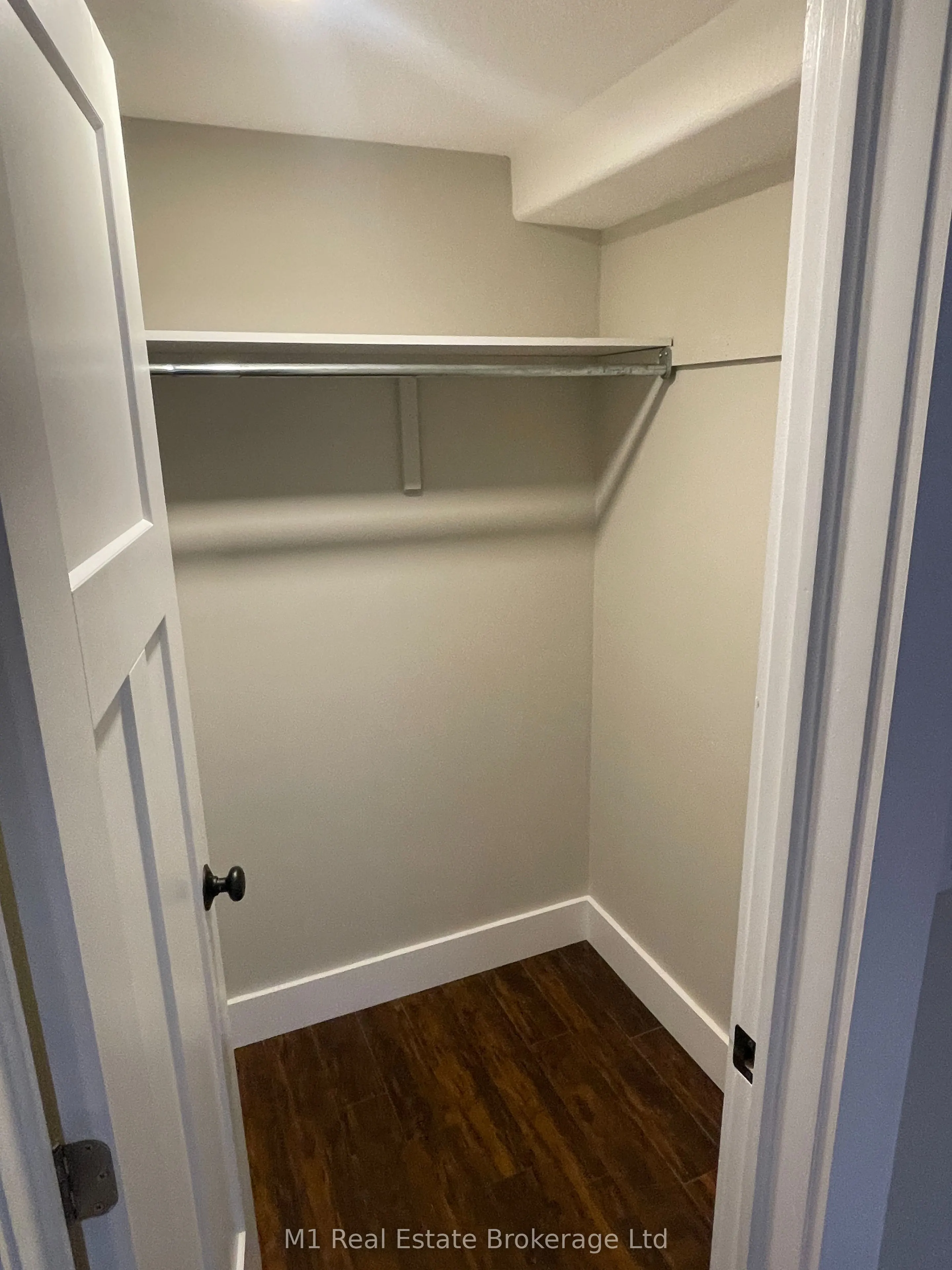 18 Promenade Road, #LL