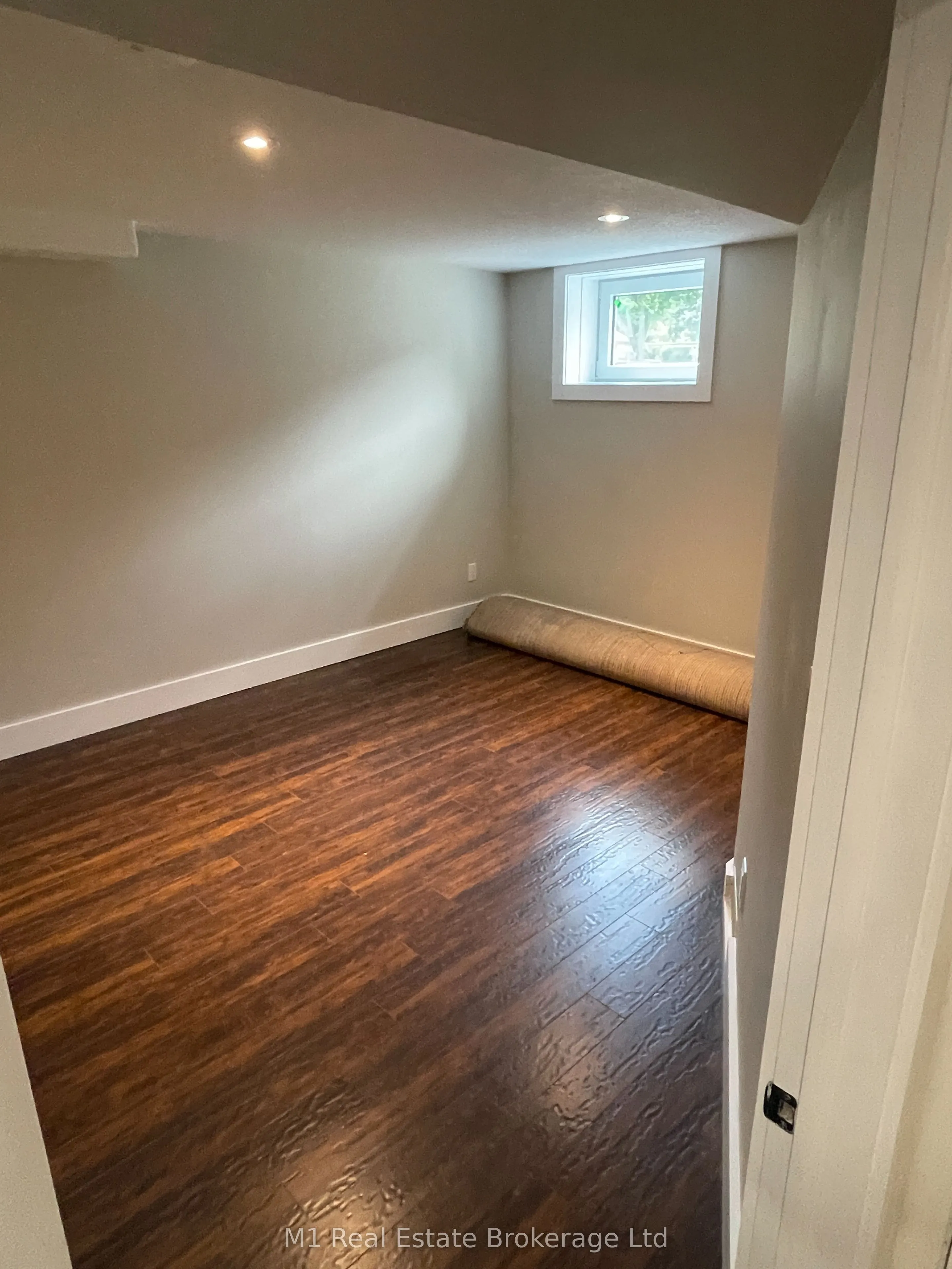 18 Promenade Road, #LL