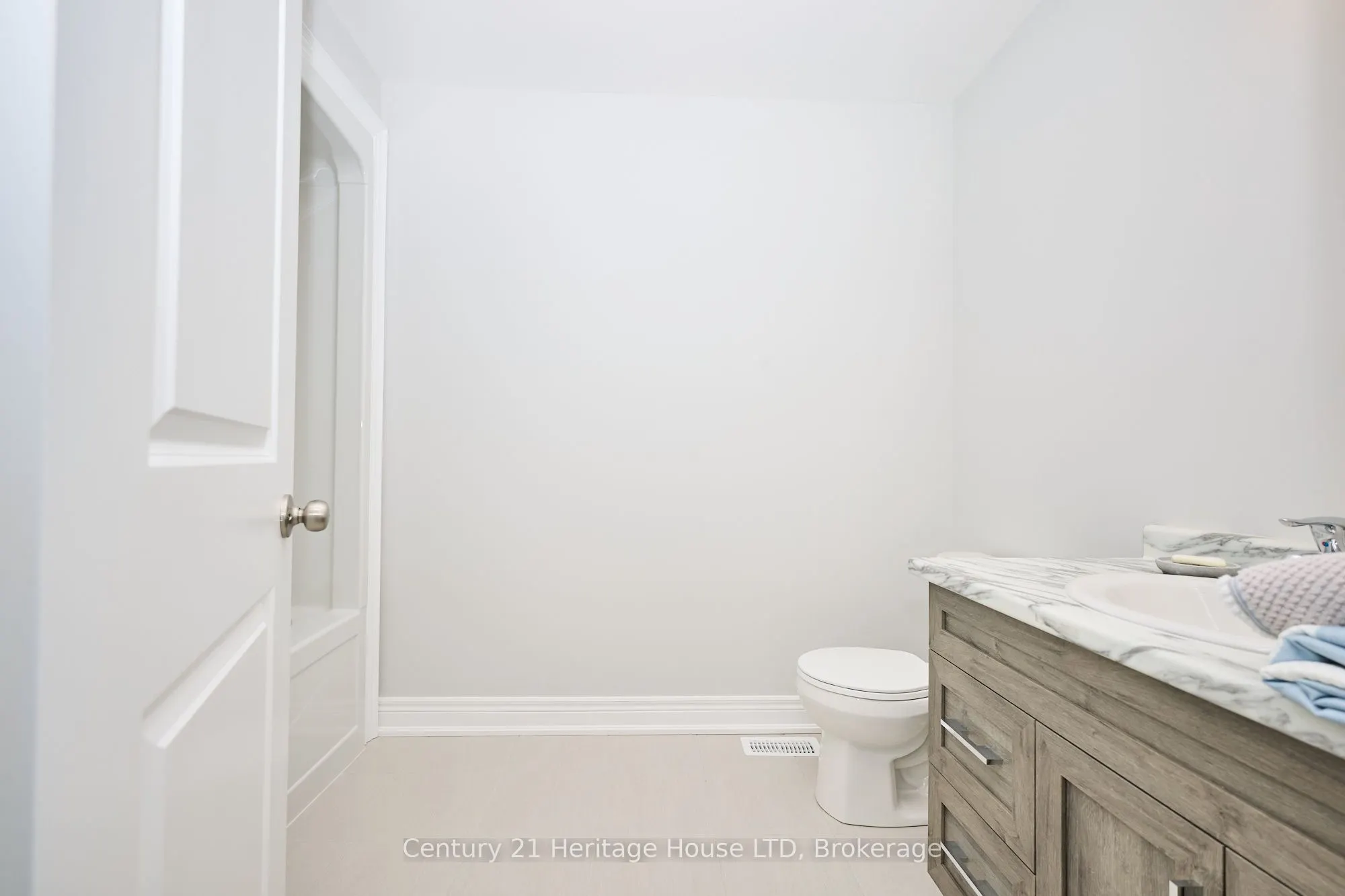 427 Williams Crescent