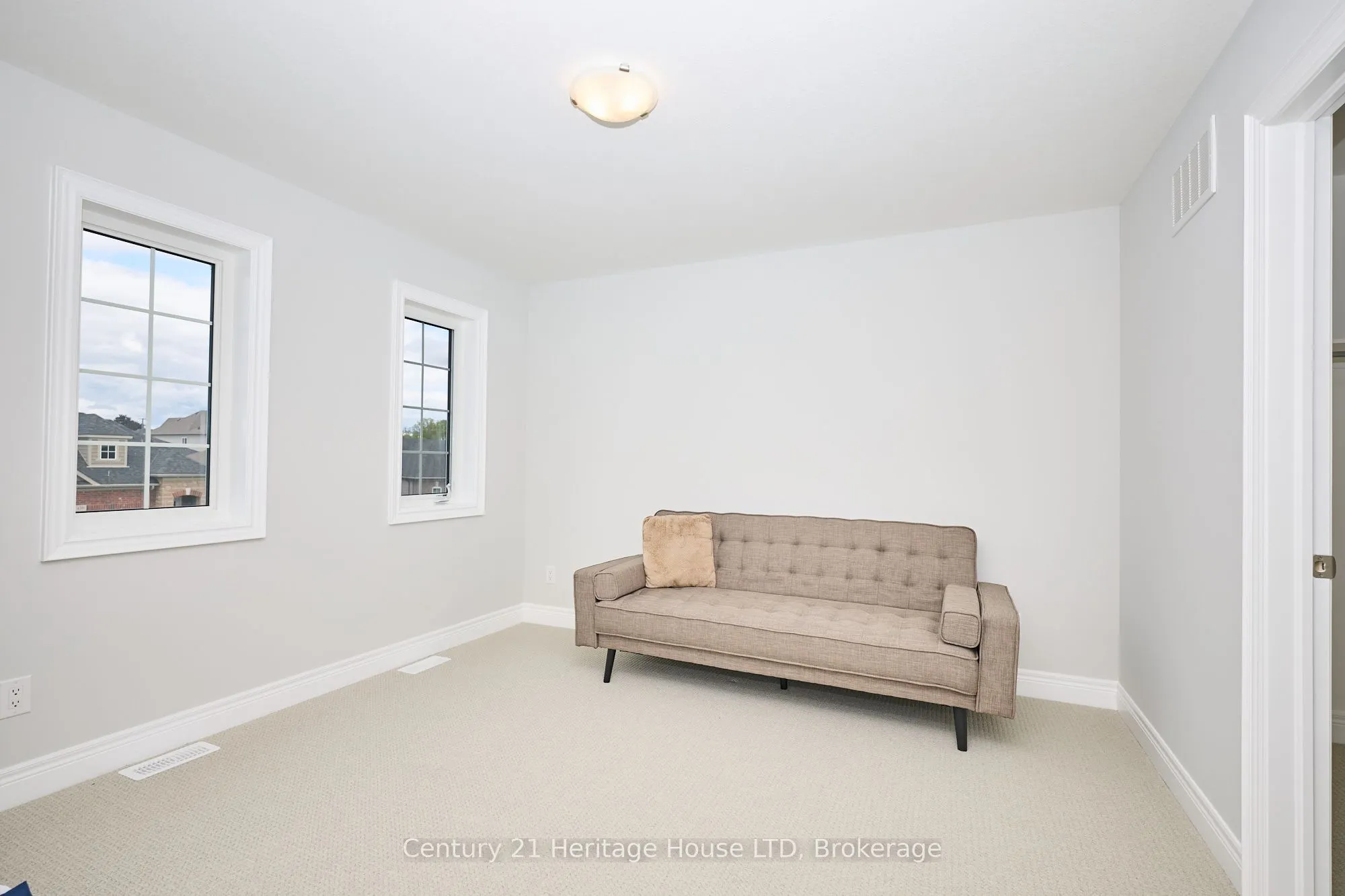 427 Williams Crescent