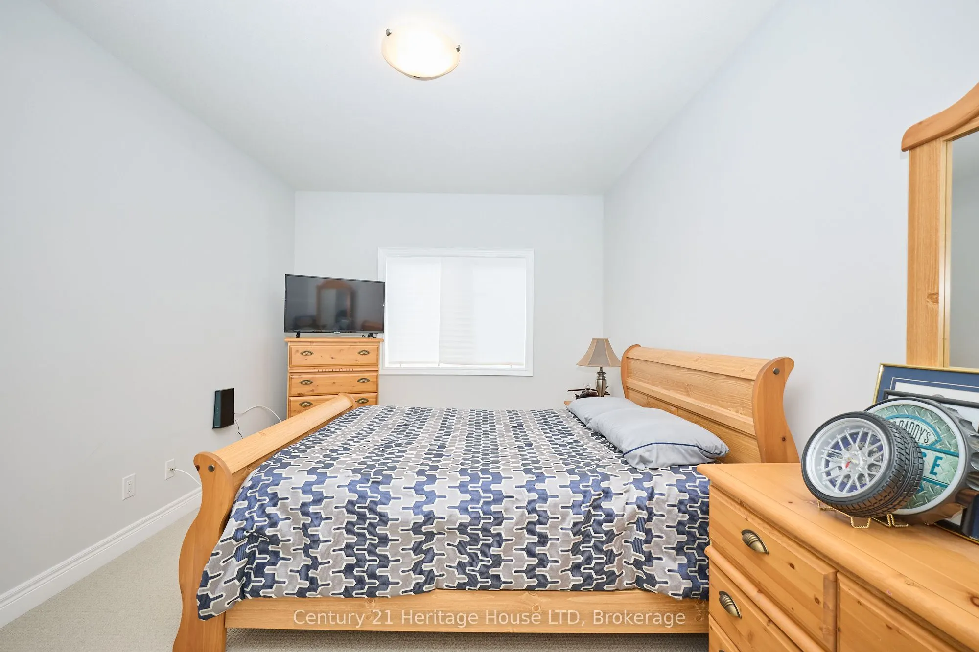 427 Williams Crescent