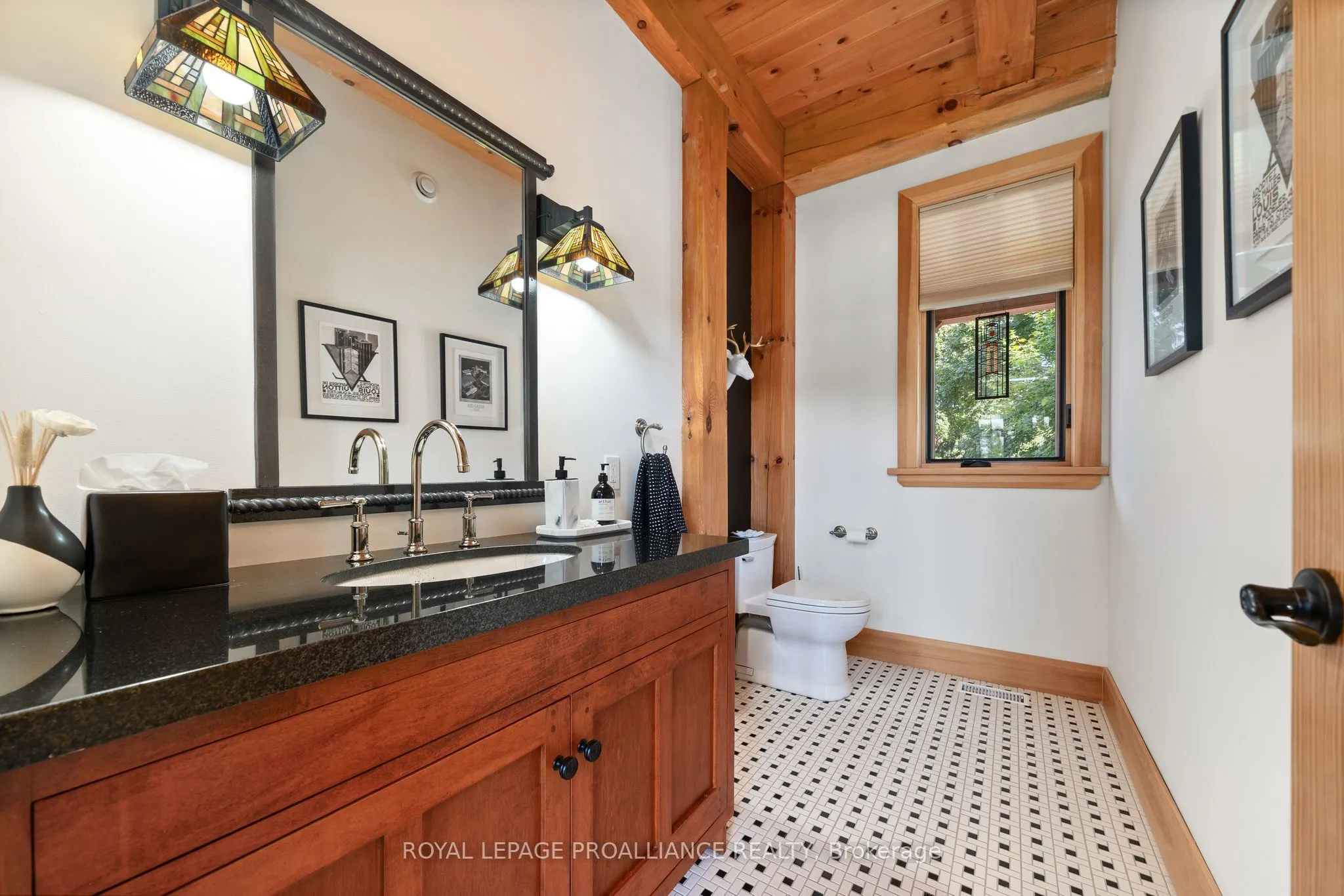 12698 Loyalist Parkway