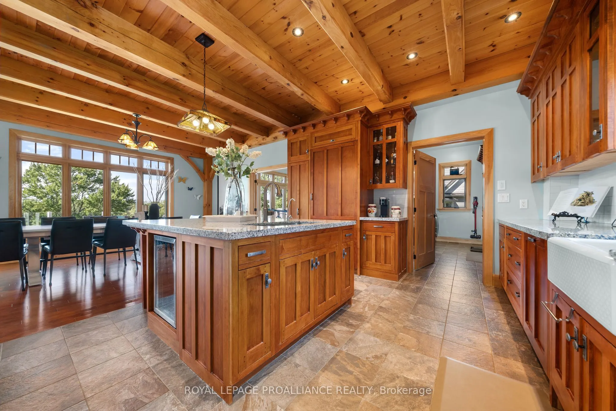 12698 Loyalist Parkway