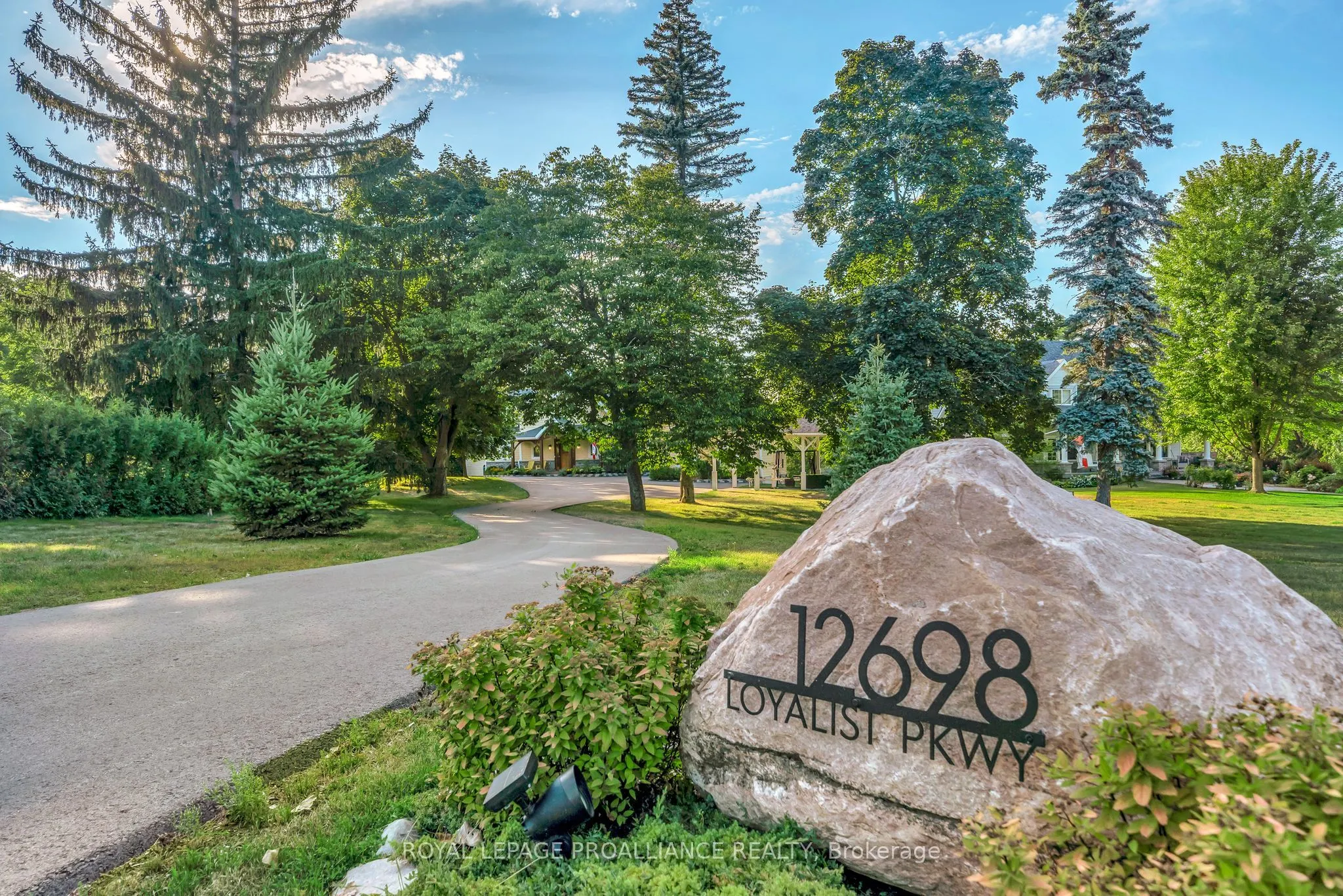 12698 Loyalist Parkway