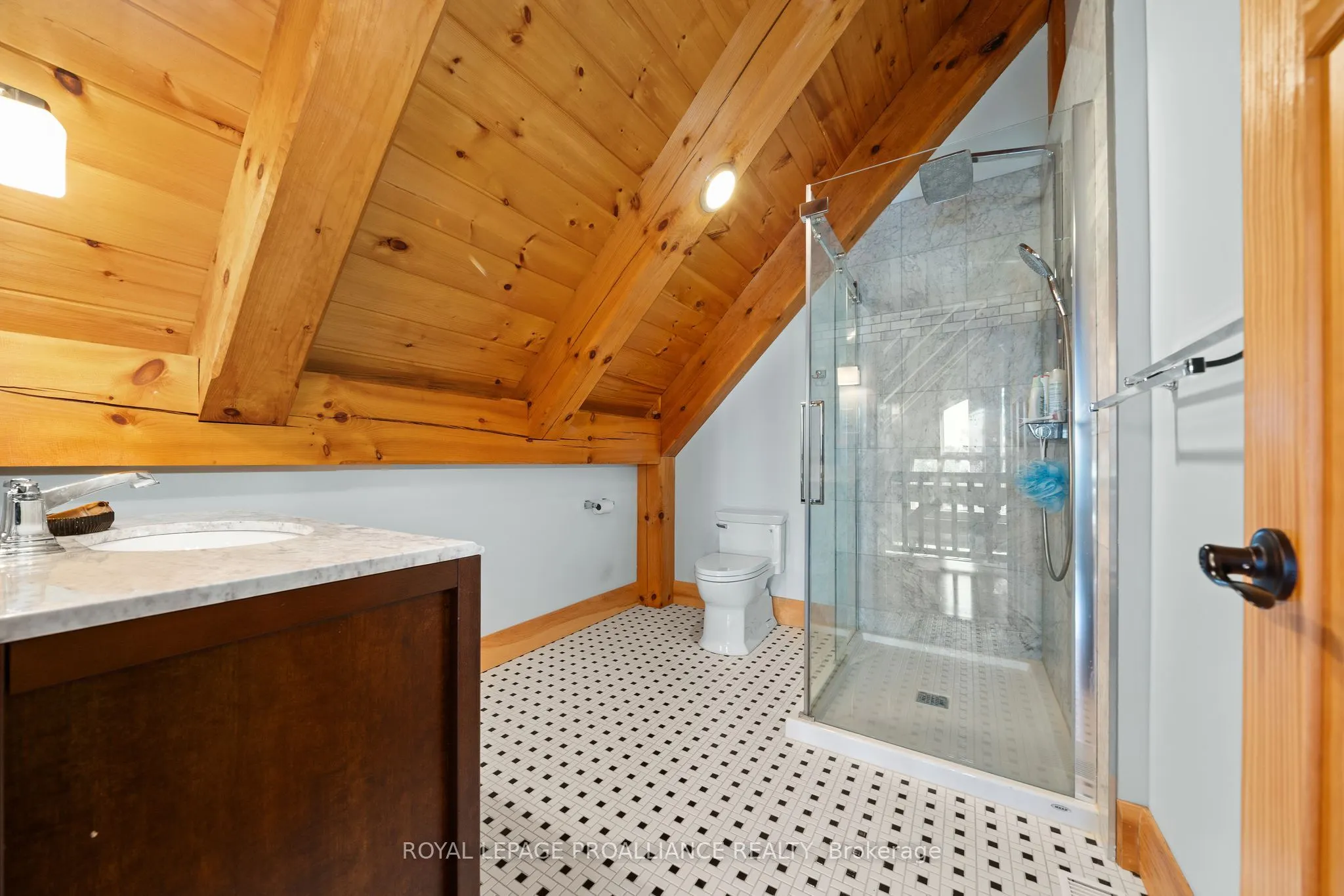 12698 Loyalist Parkway