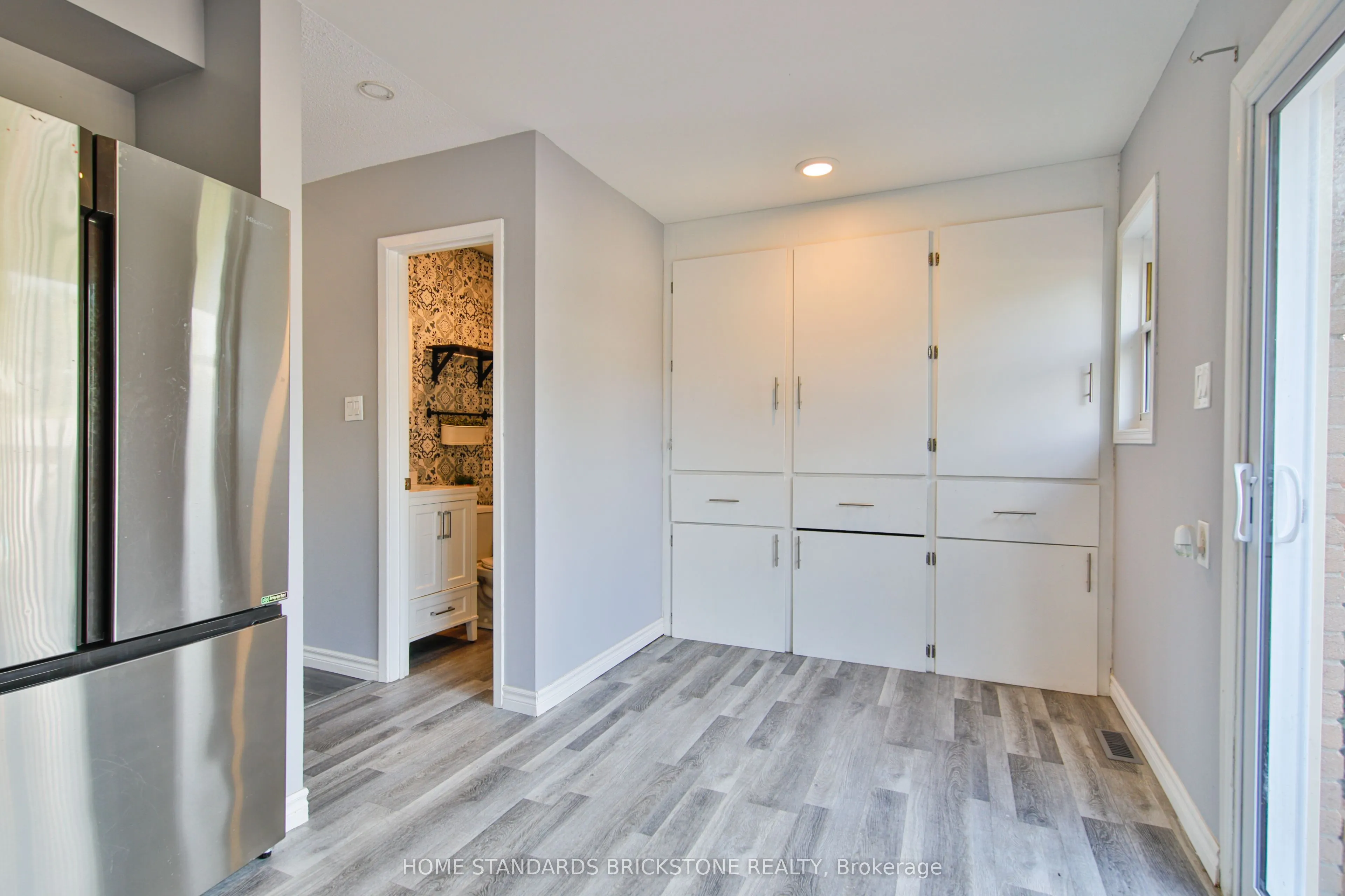 700 Osgoode Drive N, #38