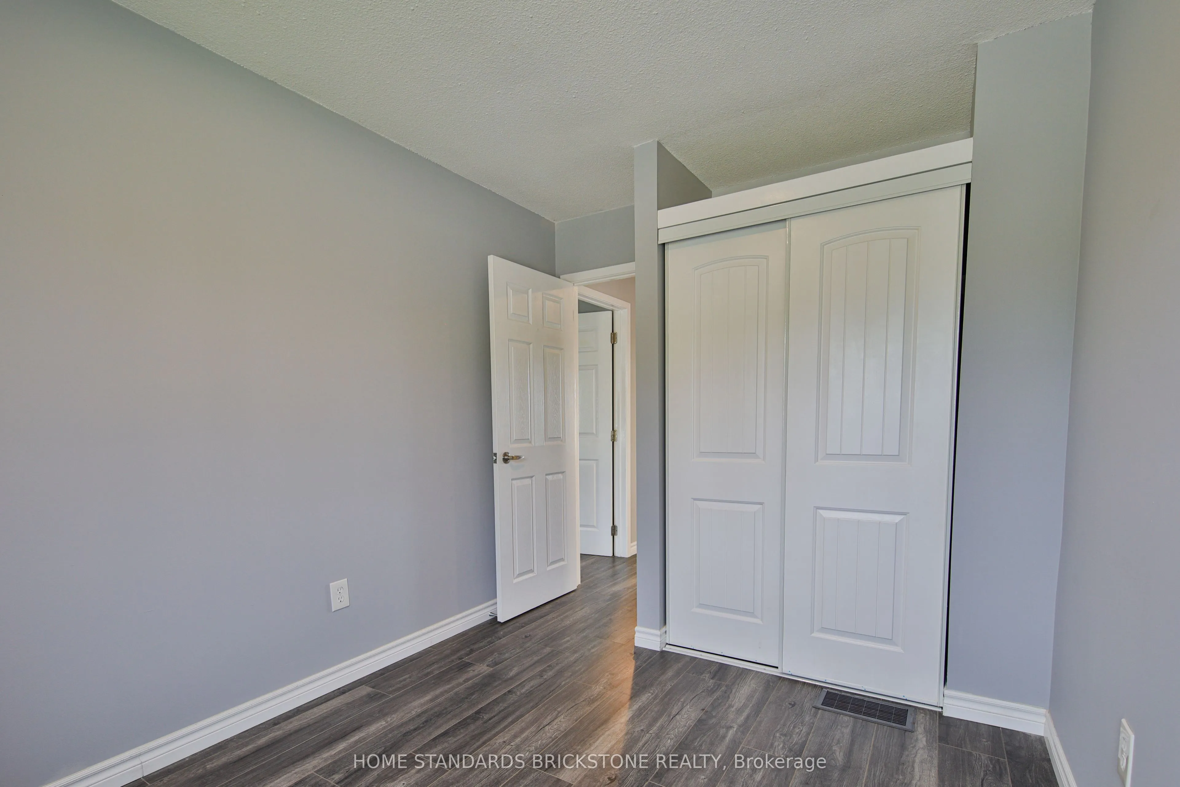 700 Osgoode Drive N, #38