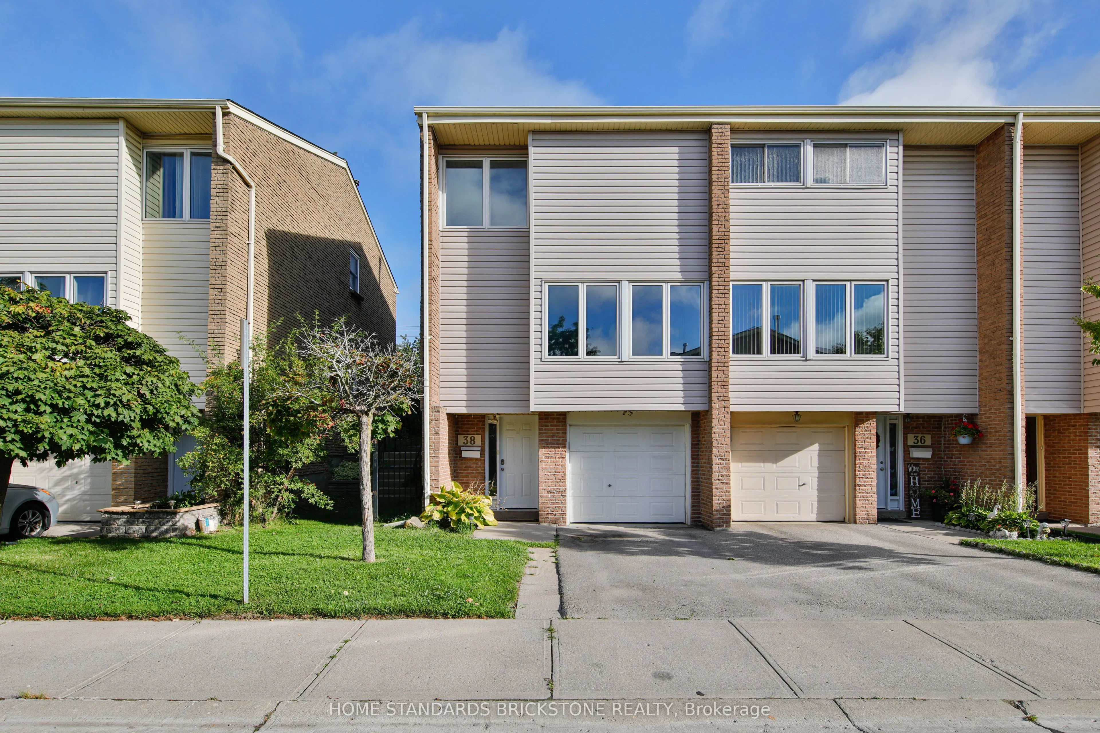 700 Osgoode Drive N, #38
