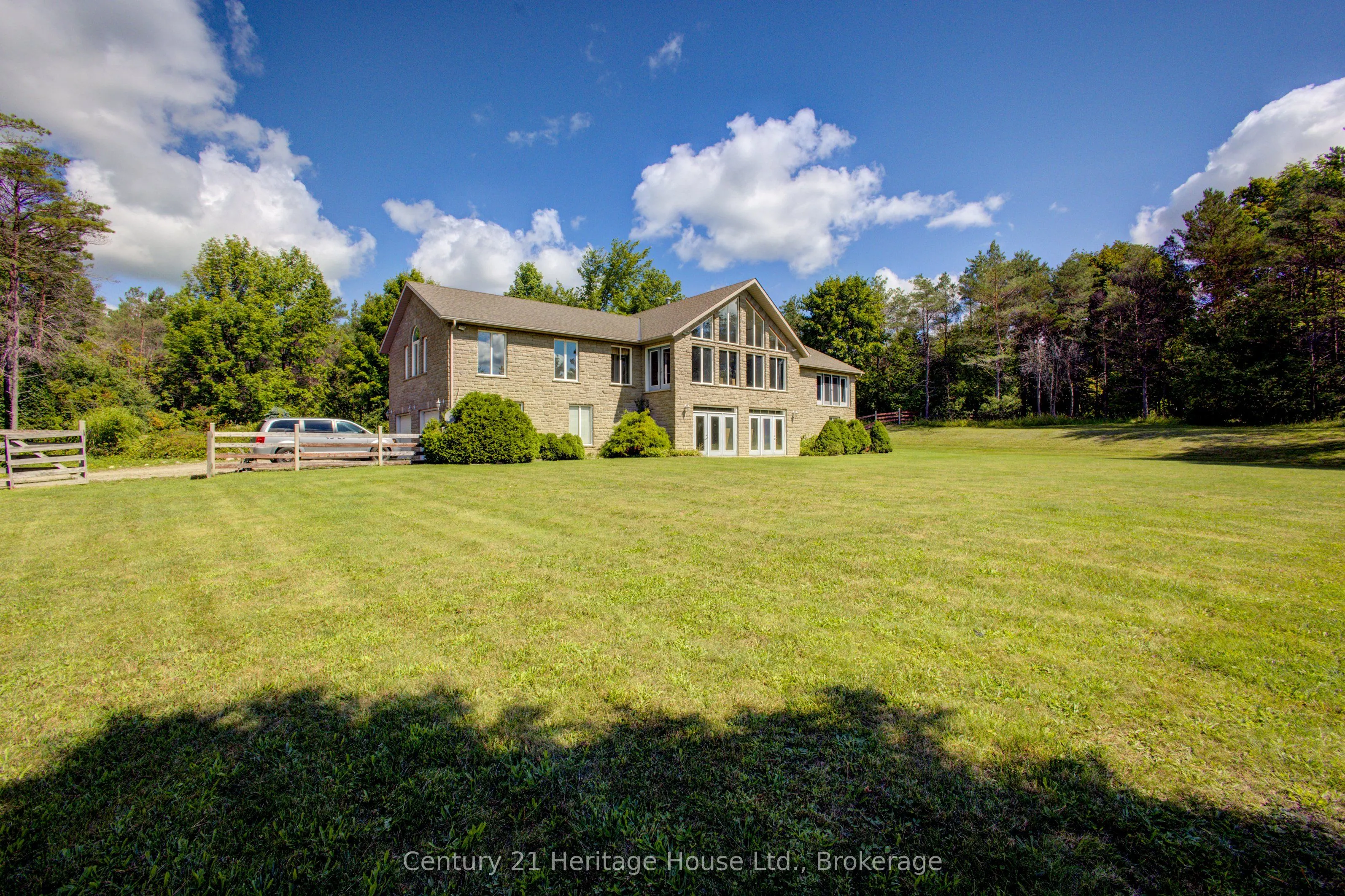 323041 Durham Road E