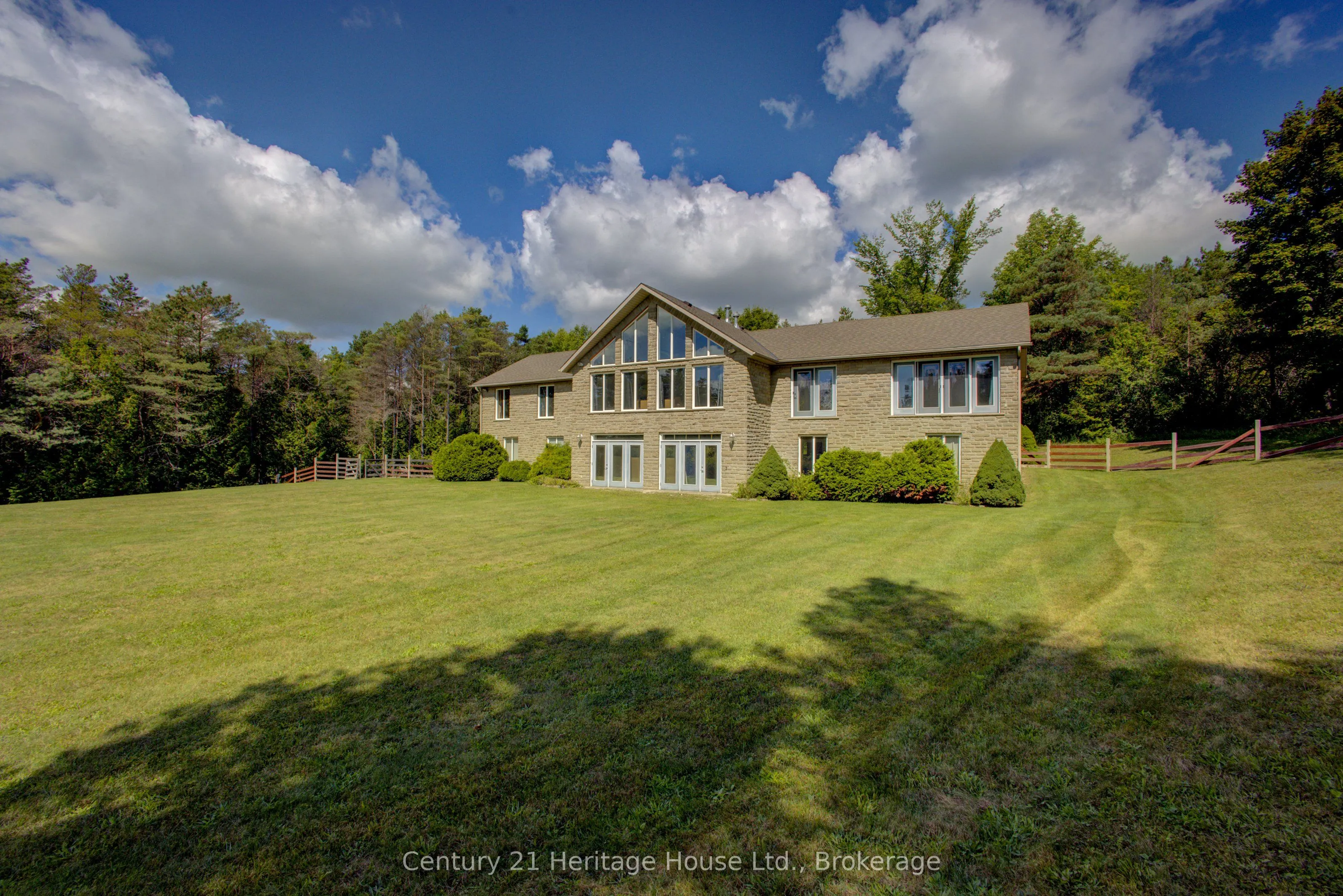 323041 Durham Road E