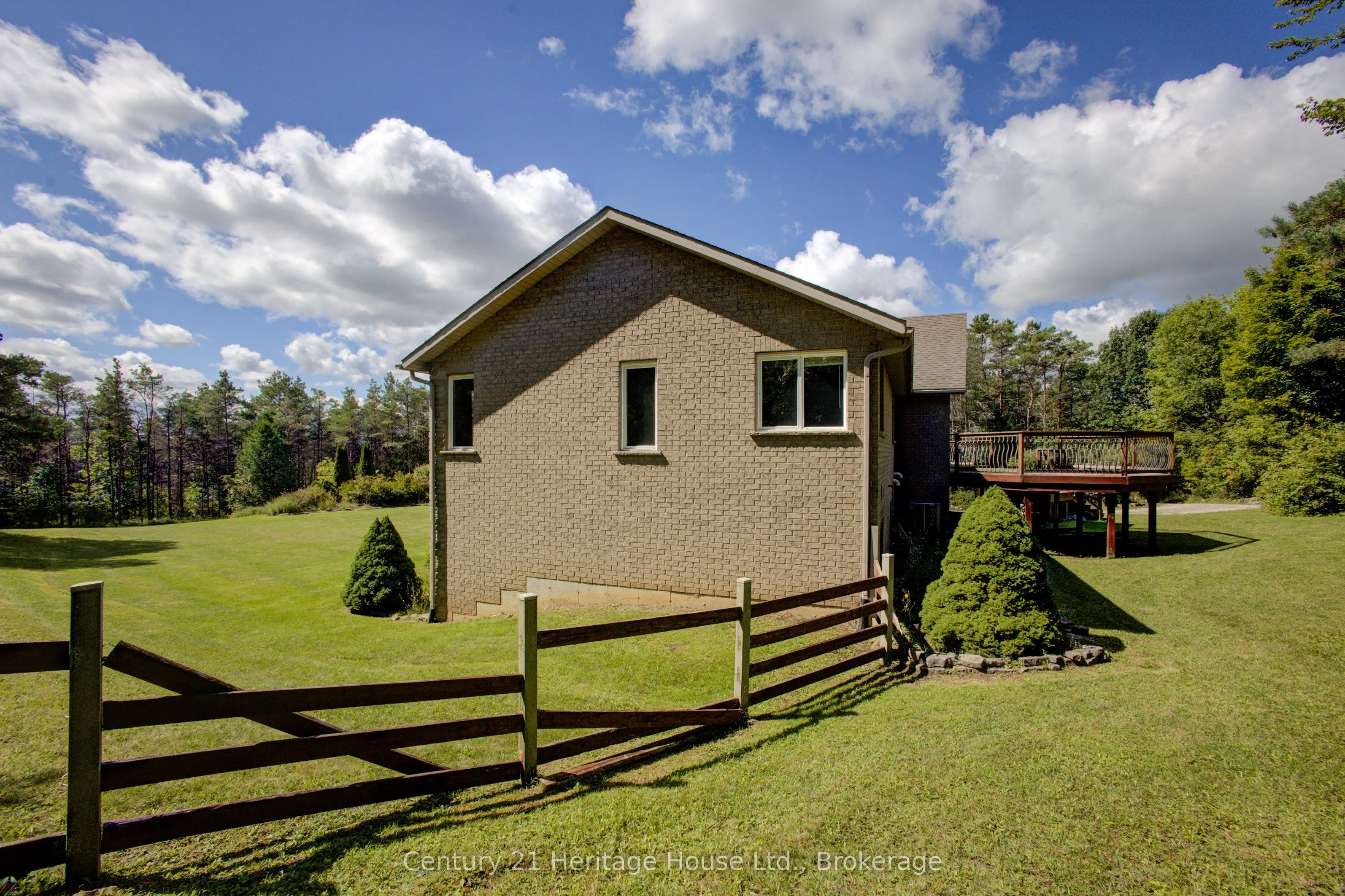 323041 Durham Road E