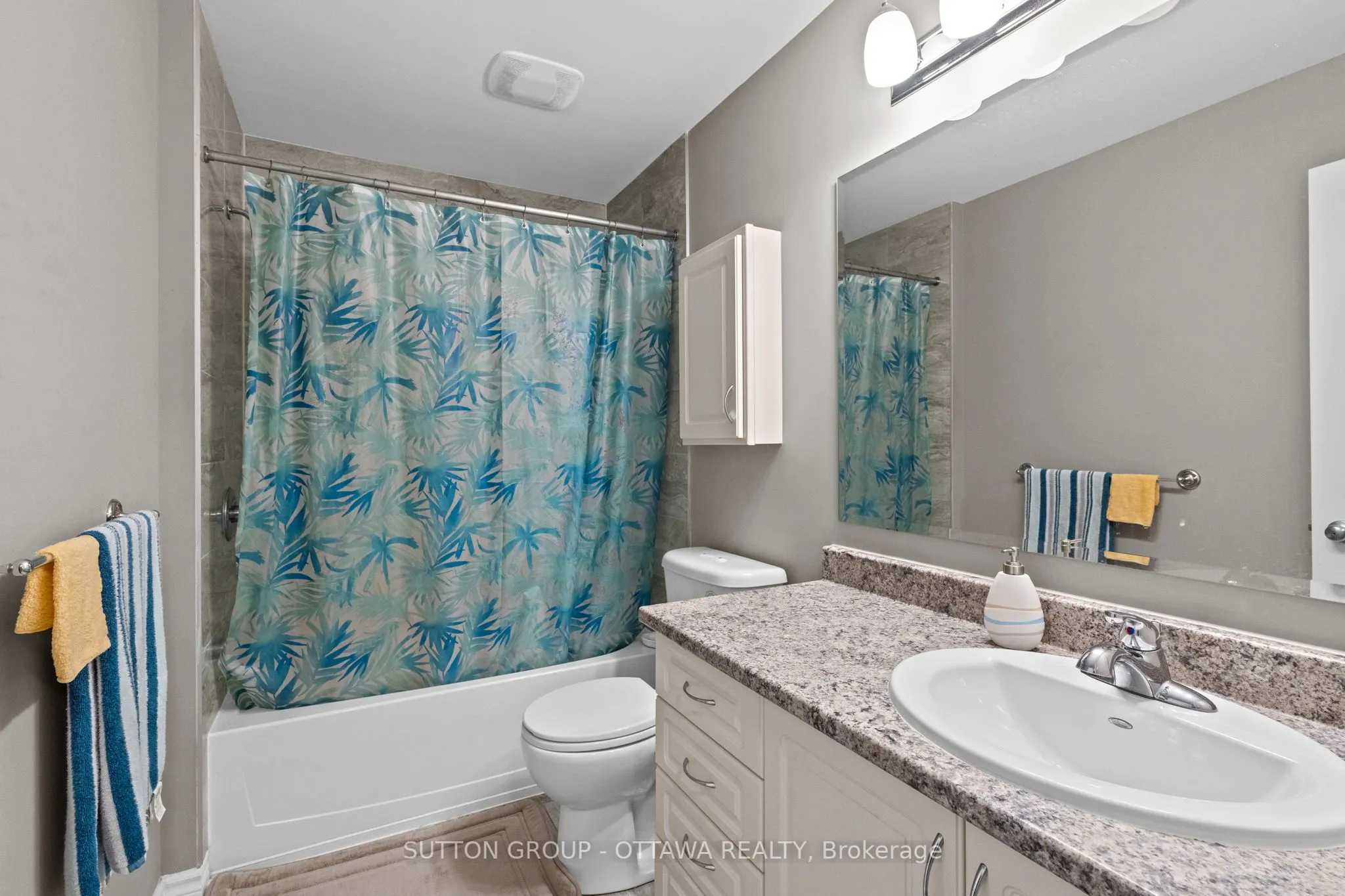 474 Clearbrook Drive, #8