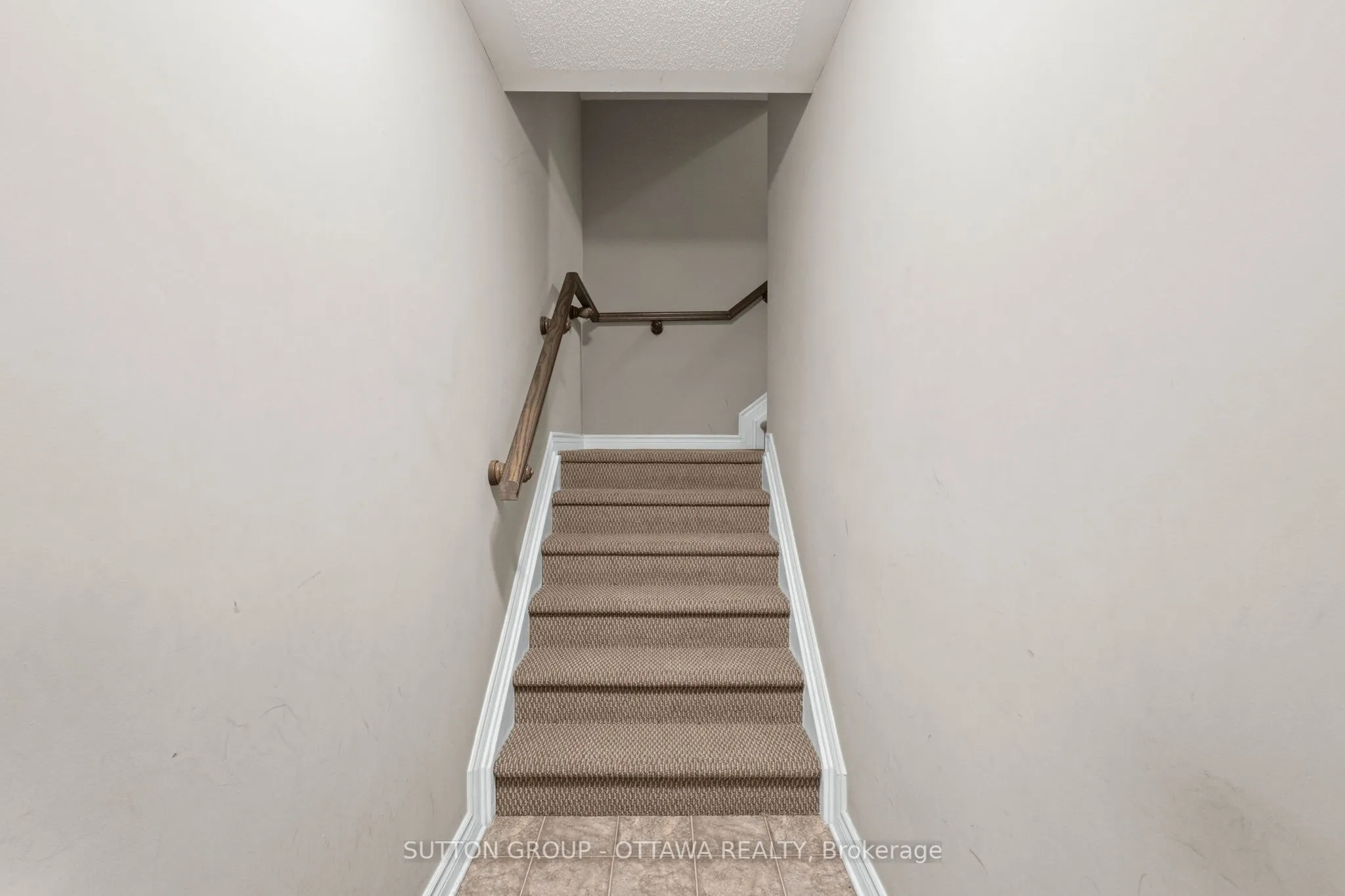474 Clearbrook Drive, #8