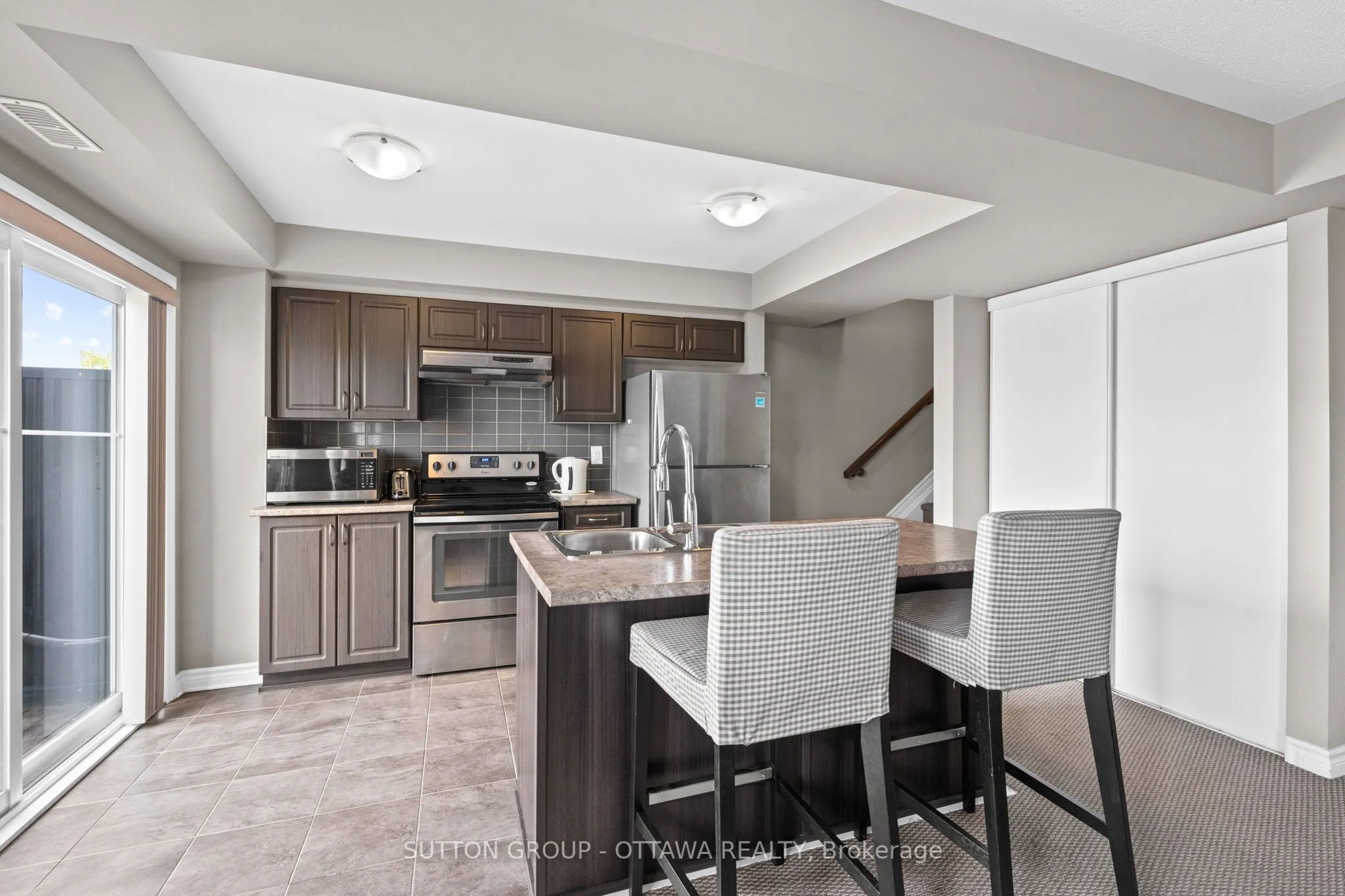 474 Clearbrook Drive, #8