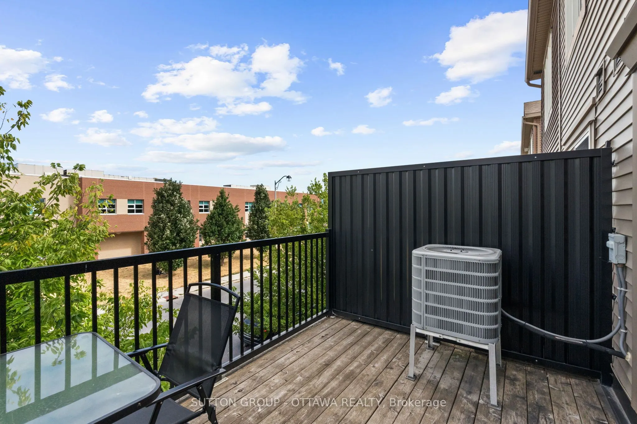 474 Clearbrook Drive, #8