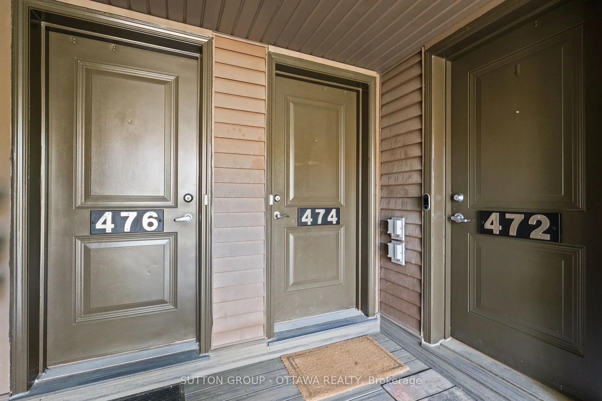 474 Clearbrook Drive, #8