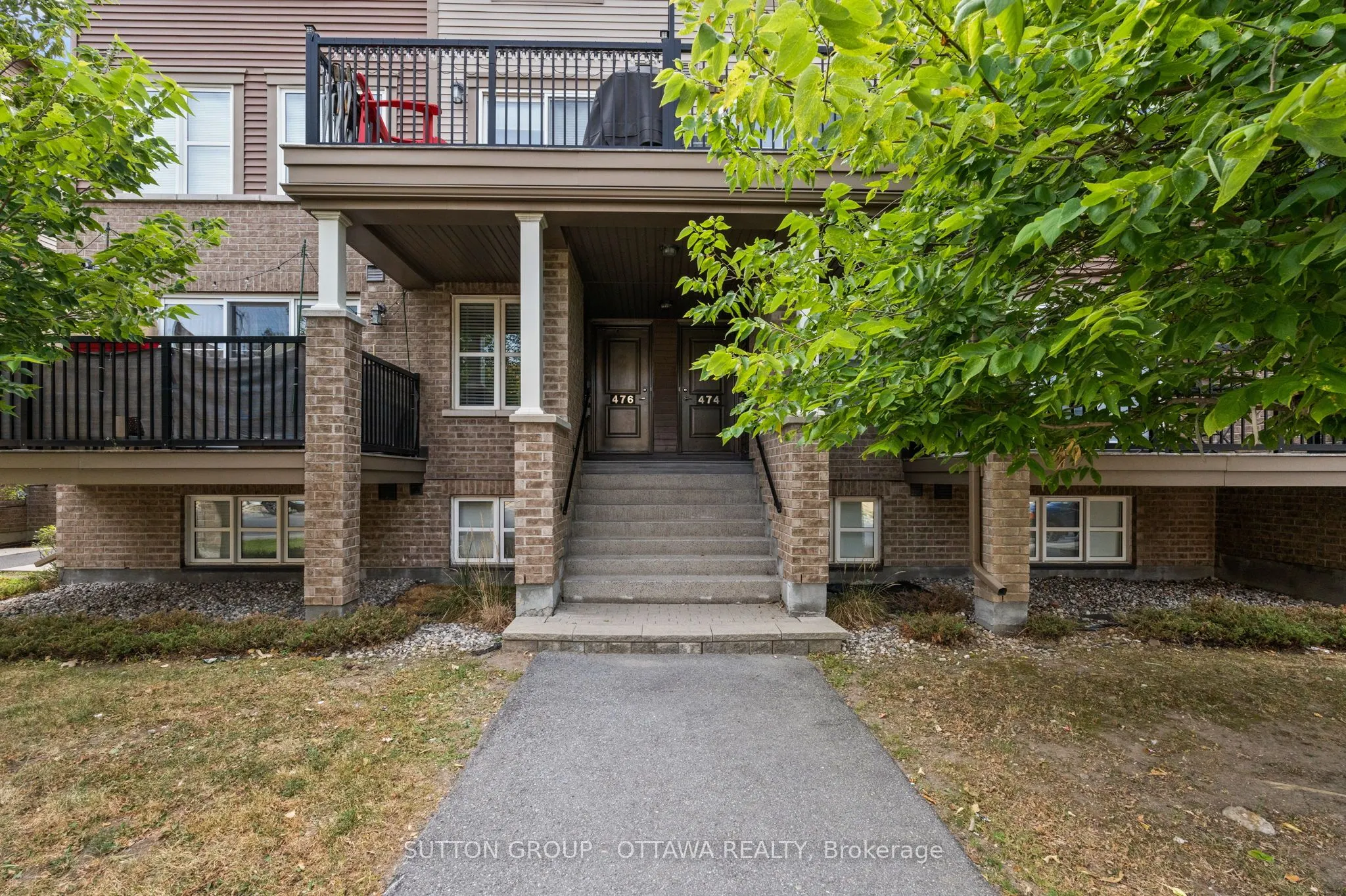 474 Clearbrook Drive, #8