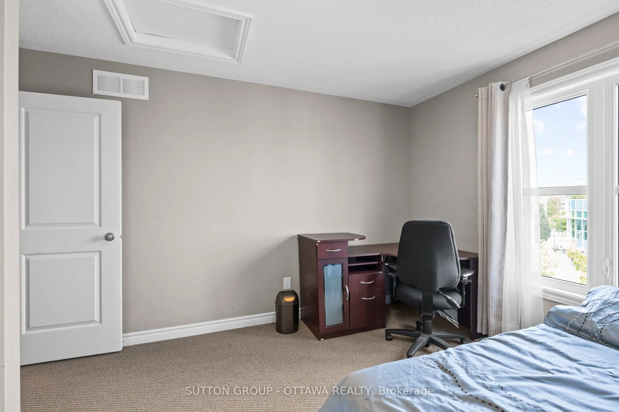 474 Clearbrook Drive, #8