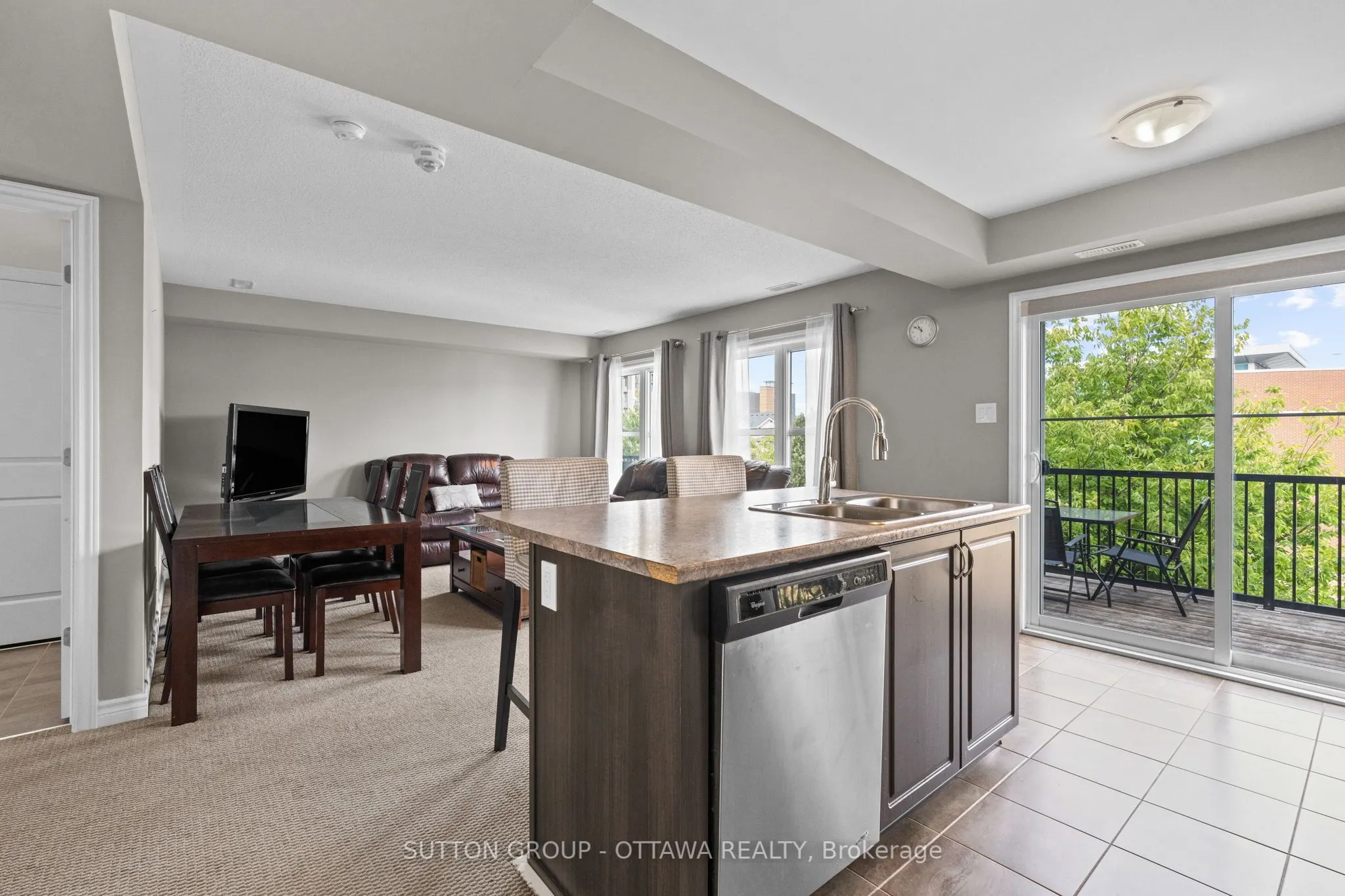 474 Clearbrook Drive, #8