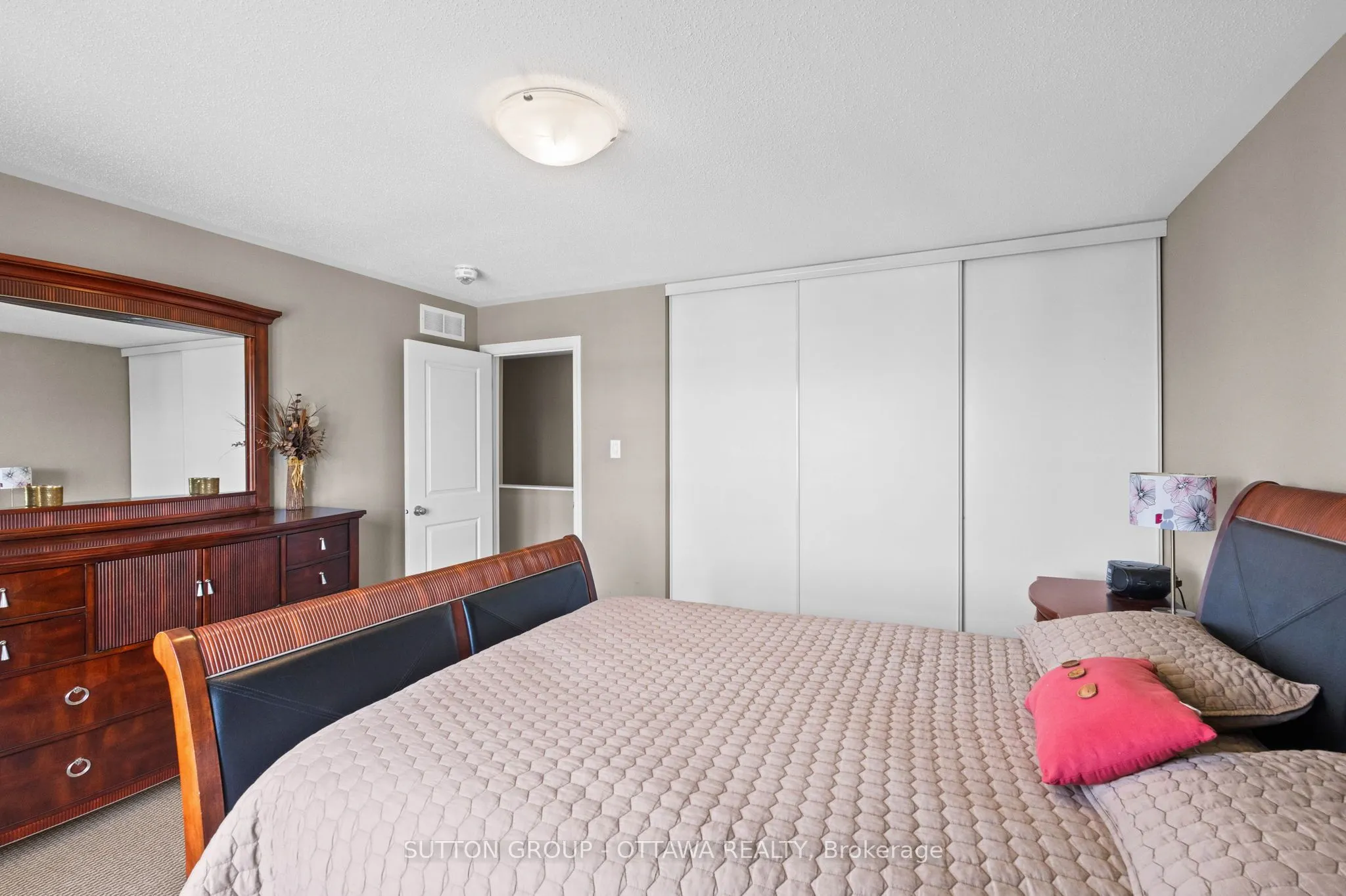 474 Clearbrook Drive, #8