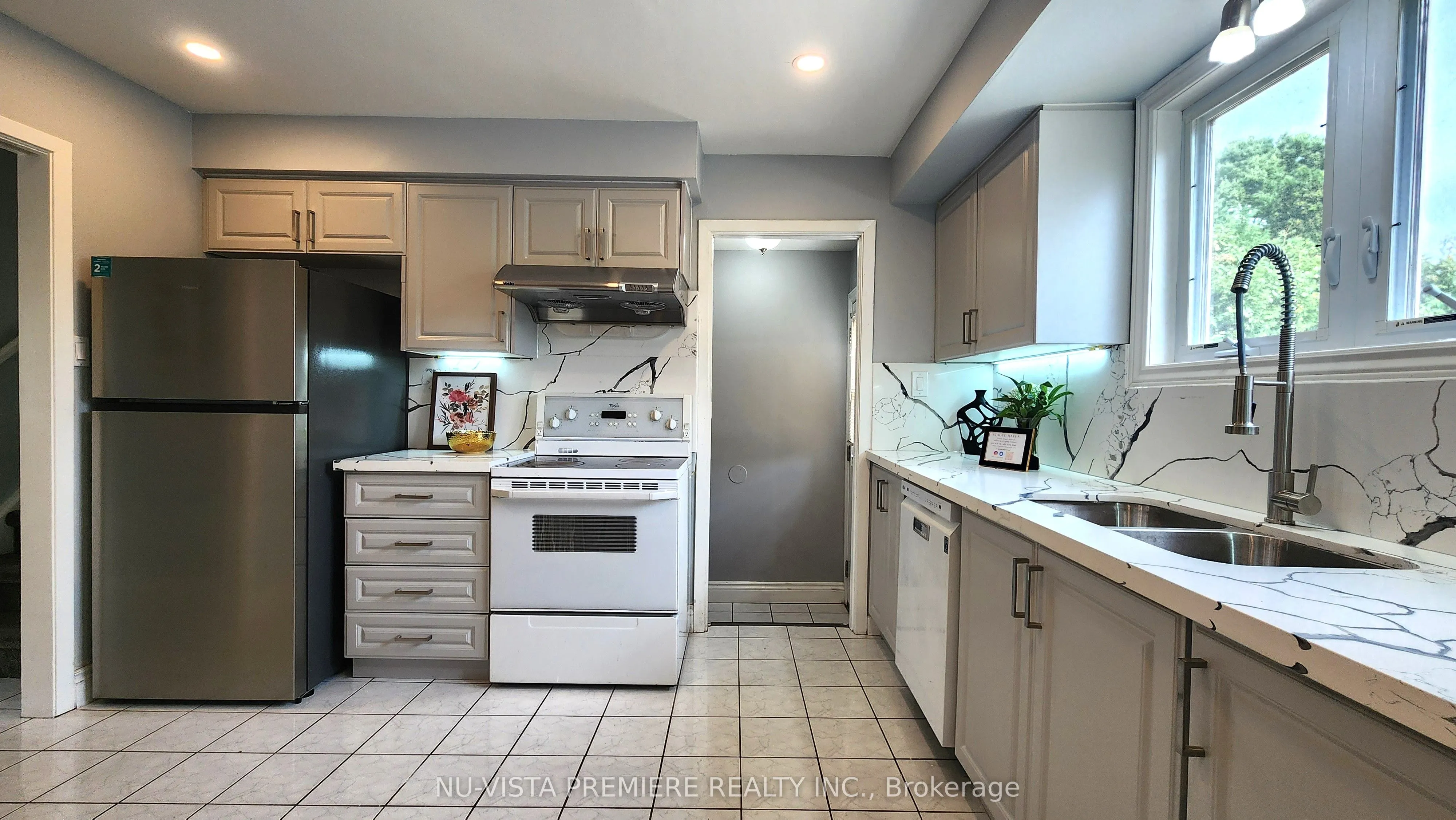 57 McTaggart Crescent