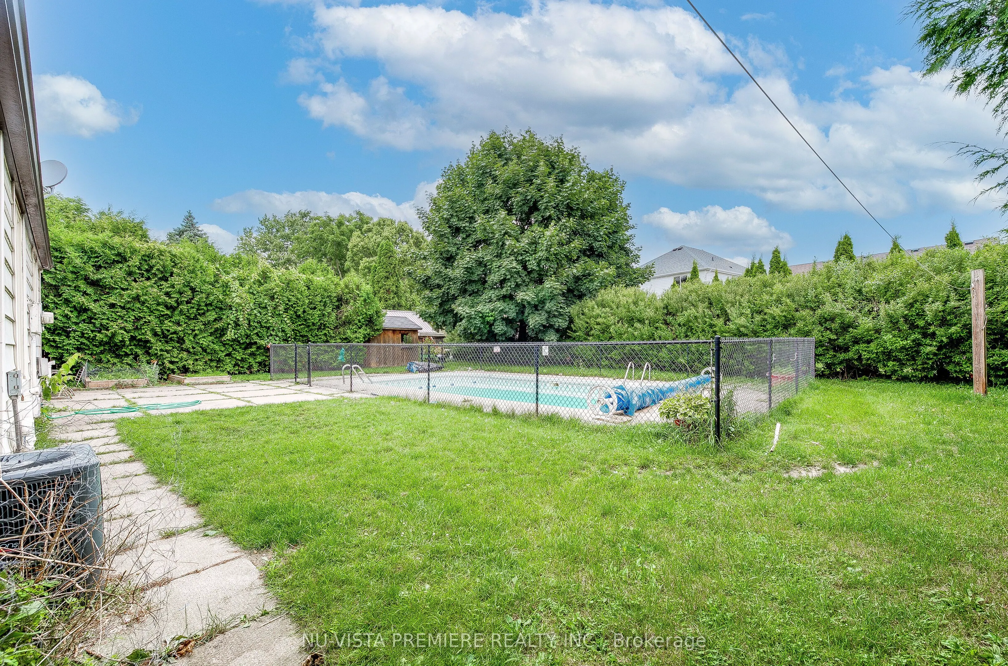 57 McTaggart Crescent