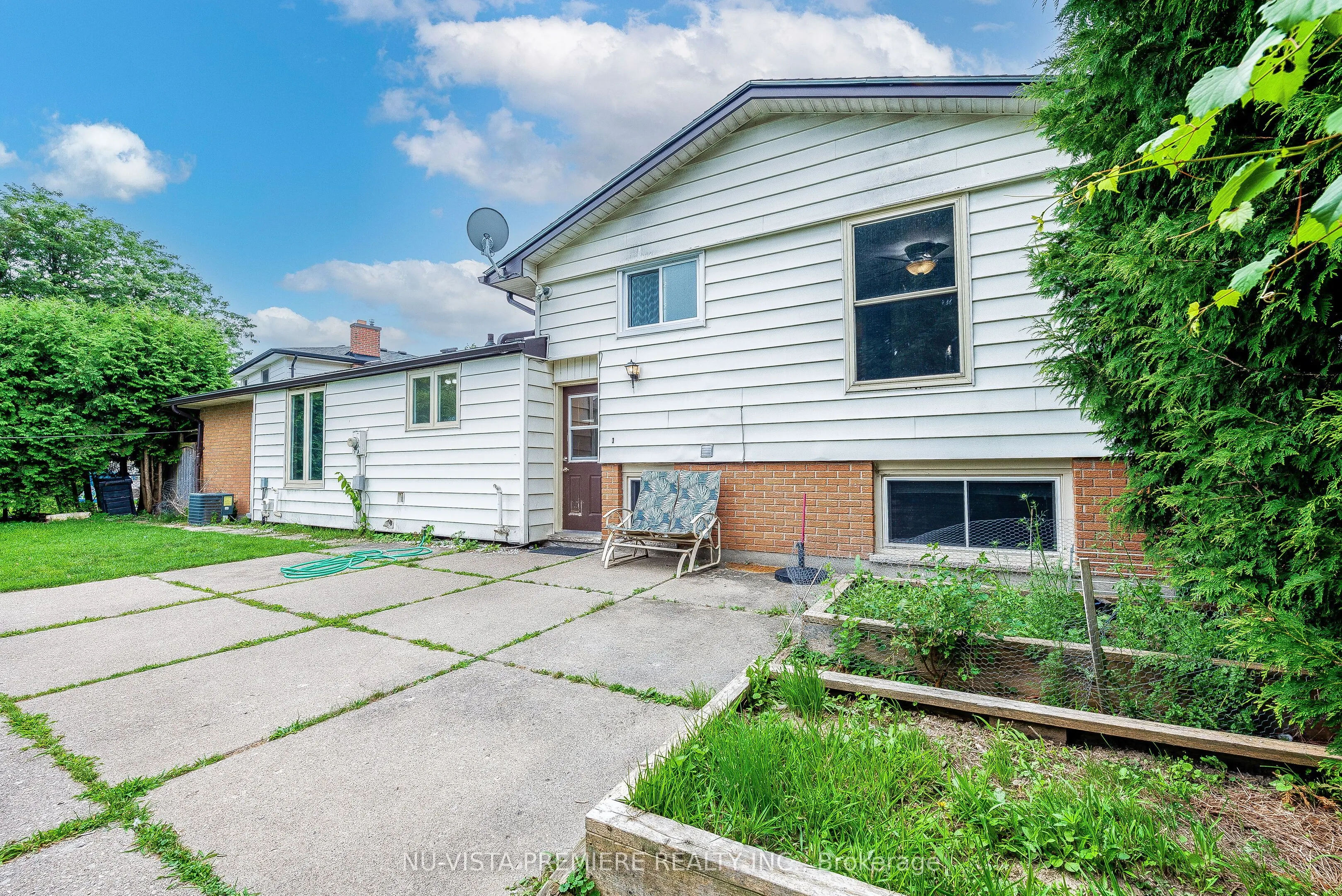 57 McTaggart Crescent