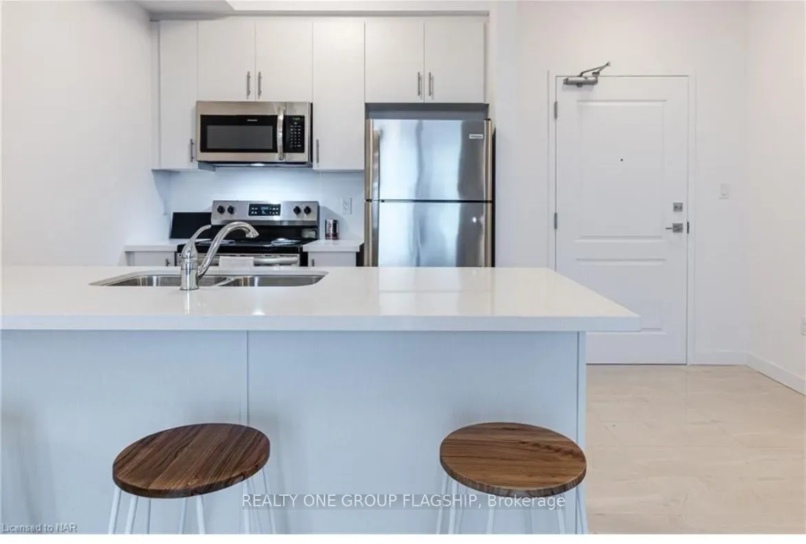 101 Shoreview Place, #616