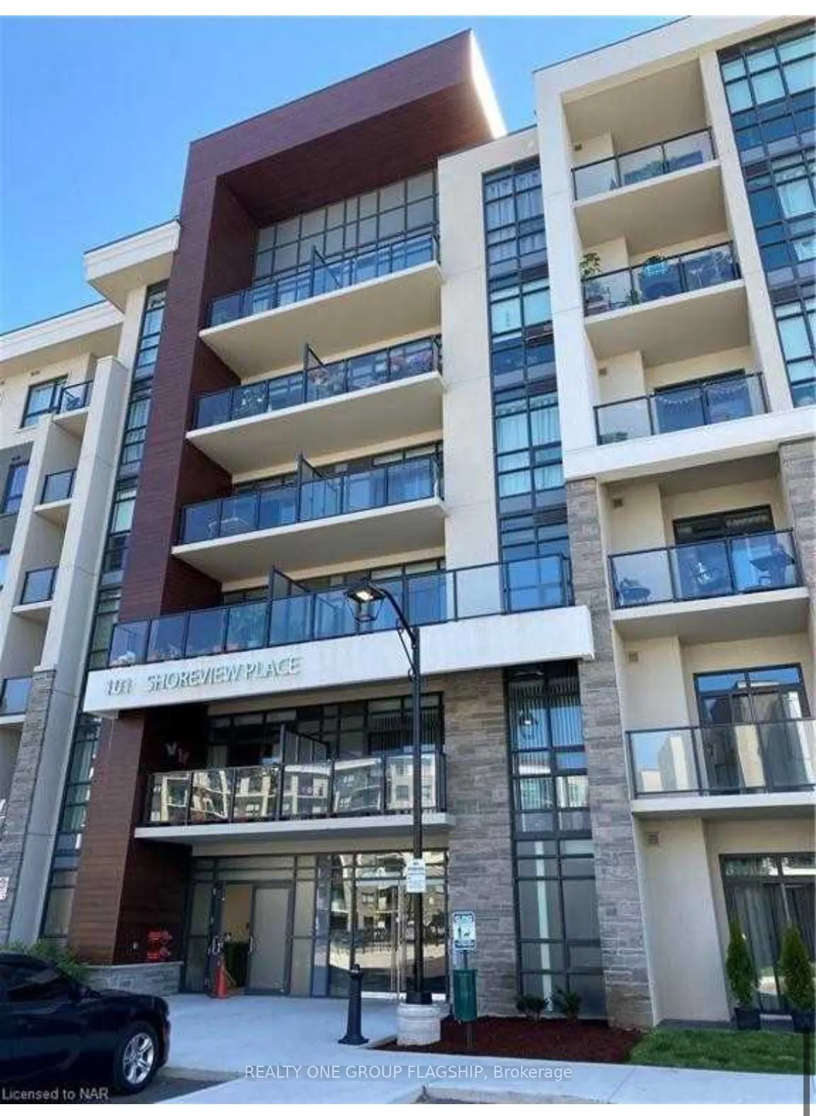101 Shoreview Place, #616