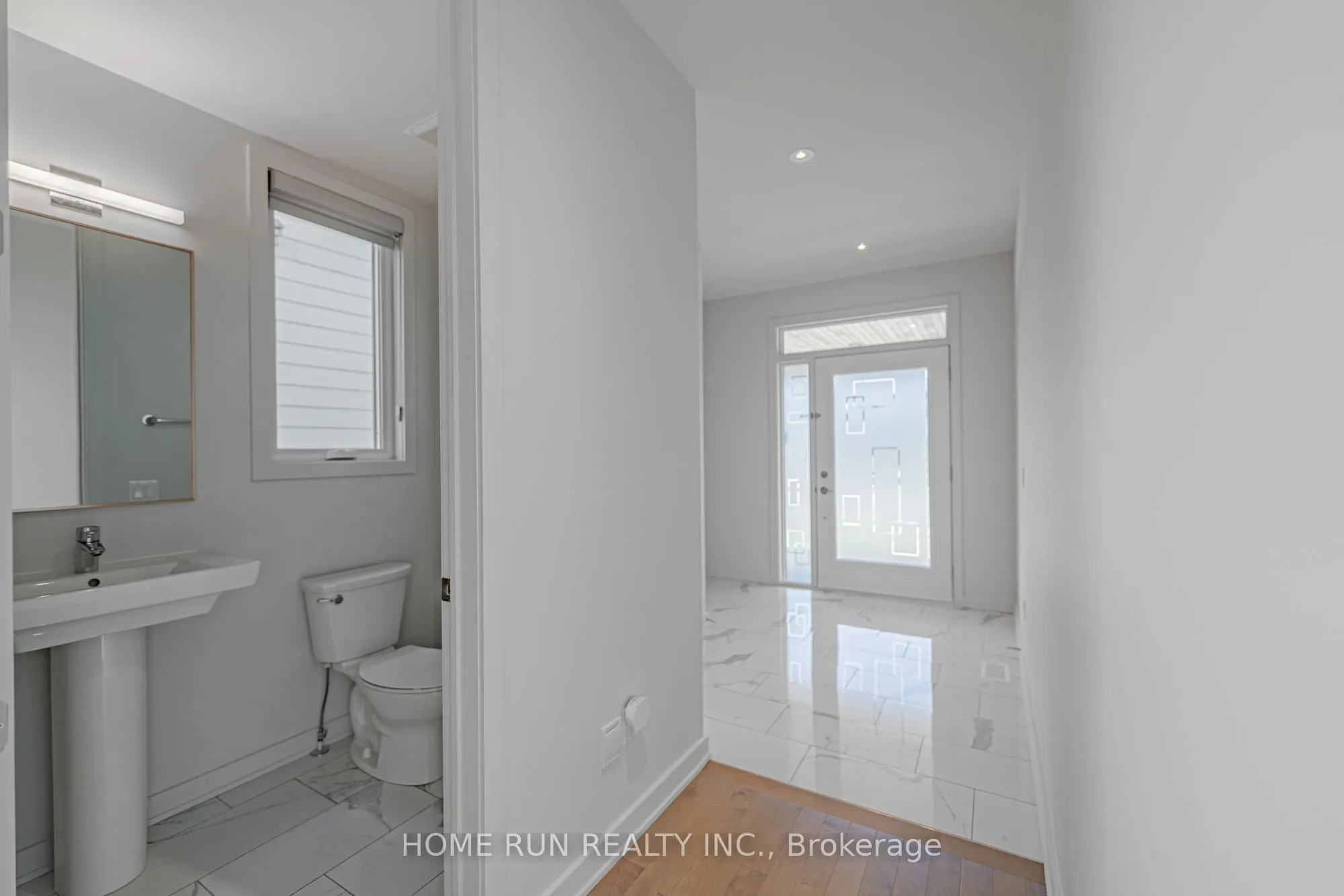 899 Ralph Hennessy Avenue